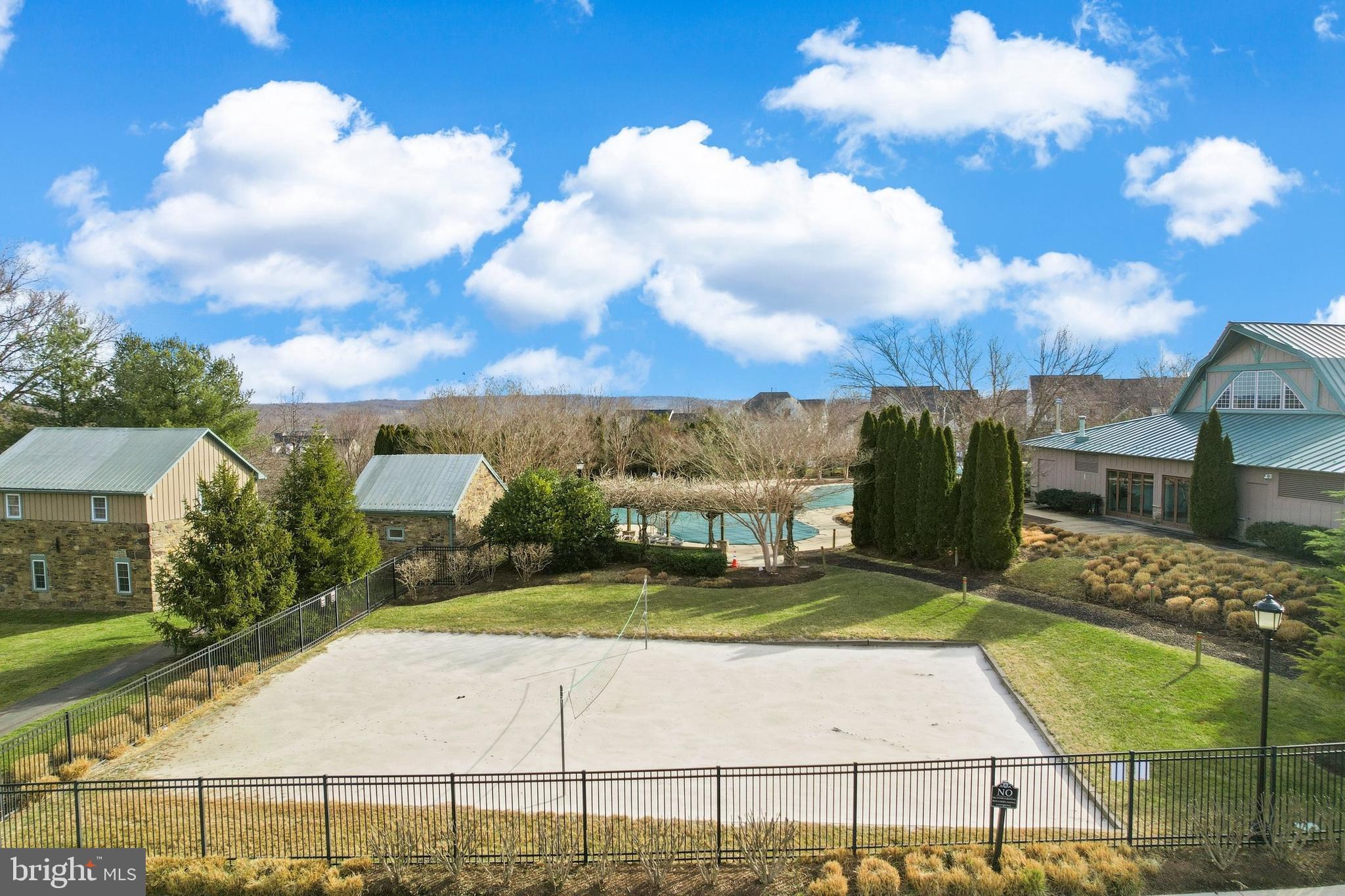 COTON COMMONS - Residential