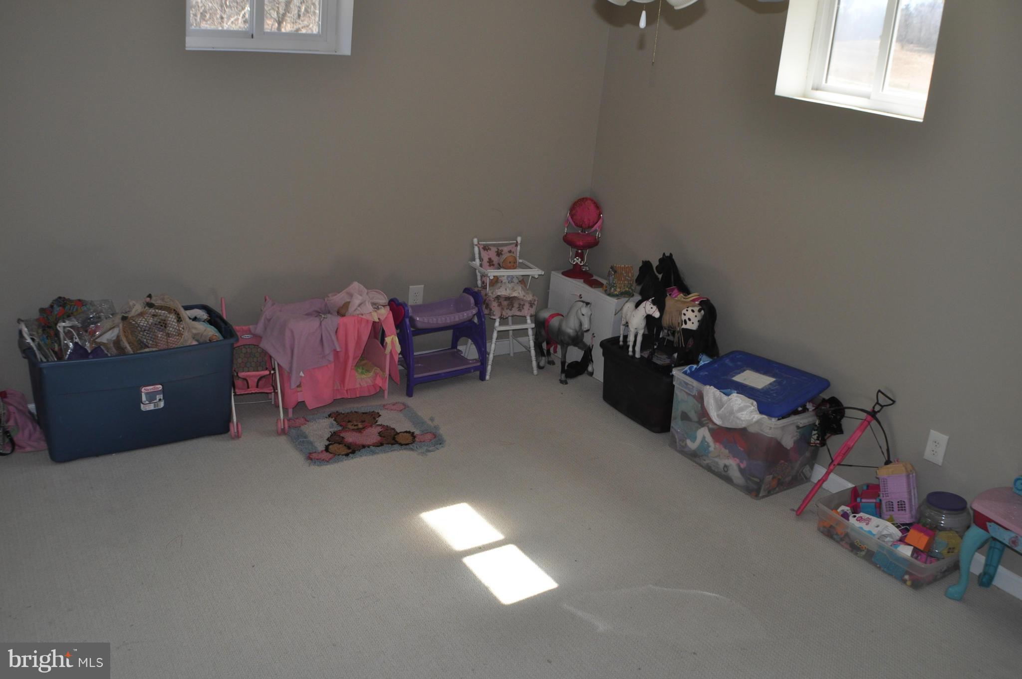 EAGLE HARBOR - Residential