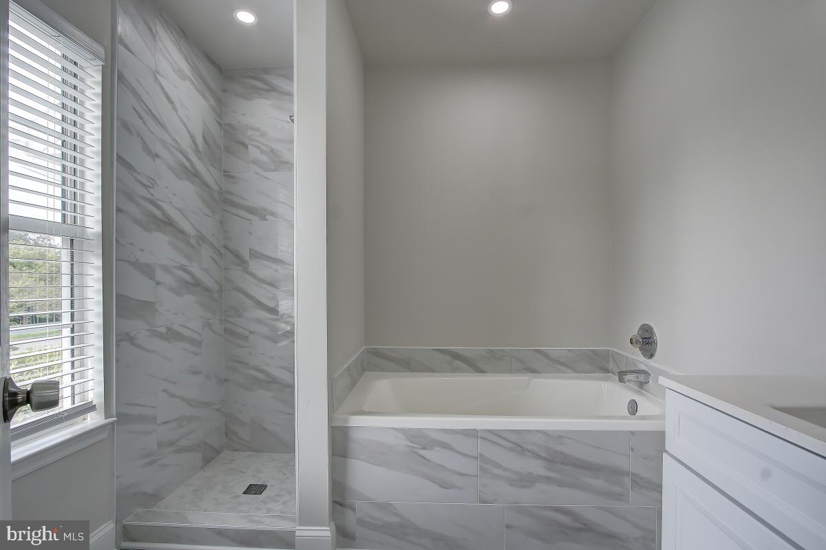 WELLINGTON/CLOVERHILL - Residential Lease