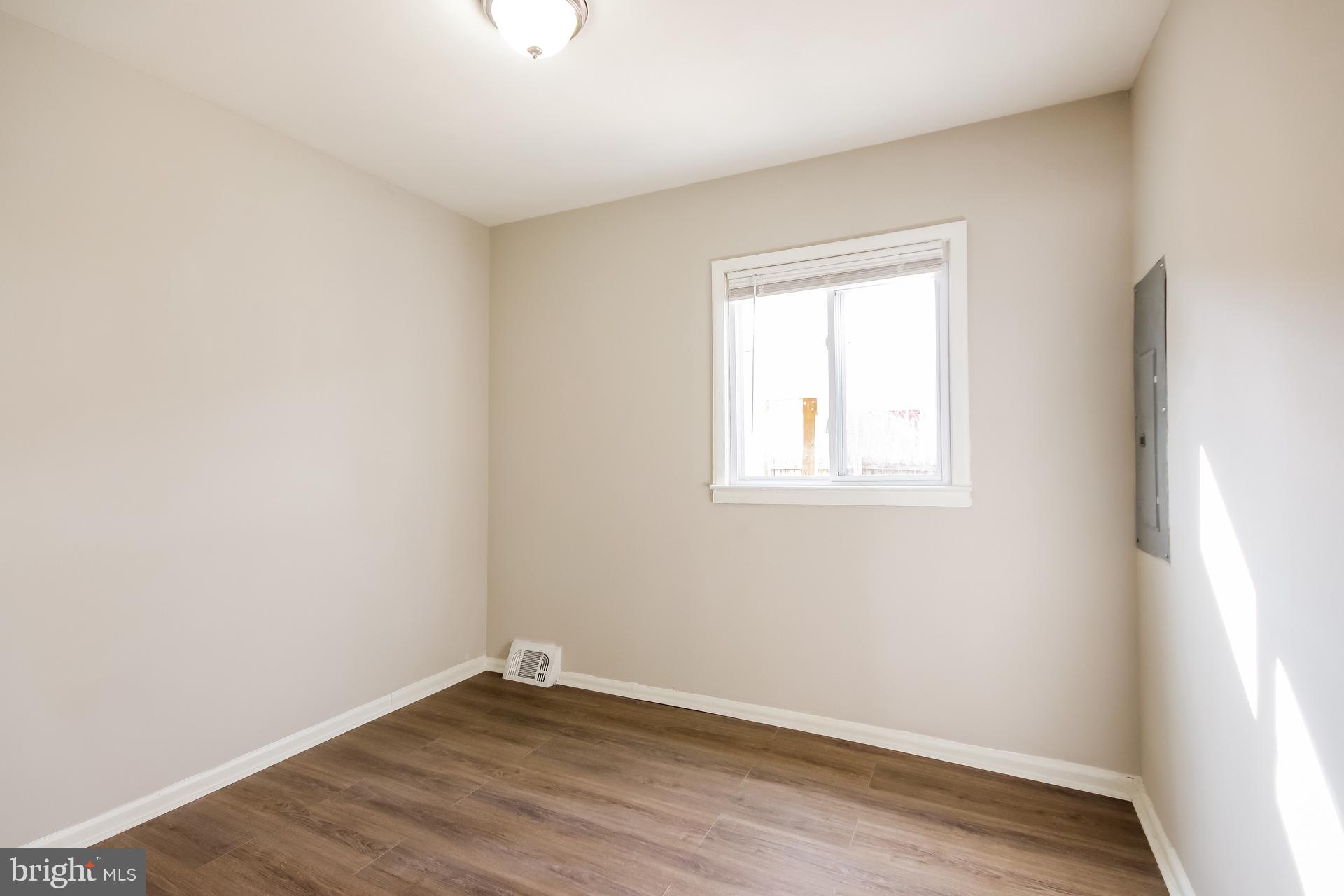 FRENCHS PARK - Residential Lease