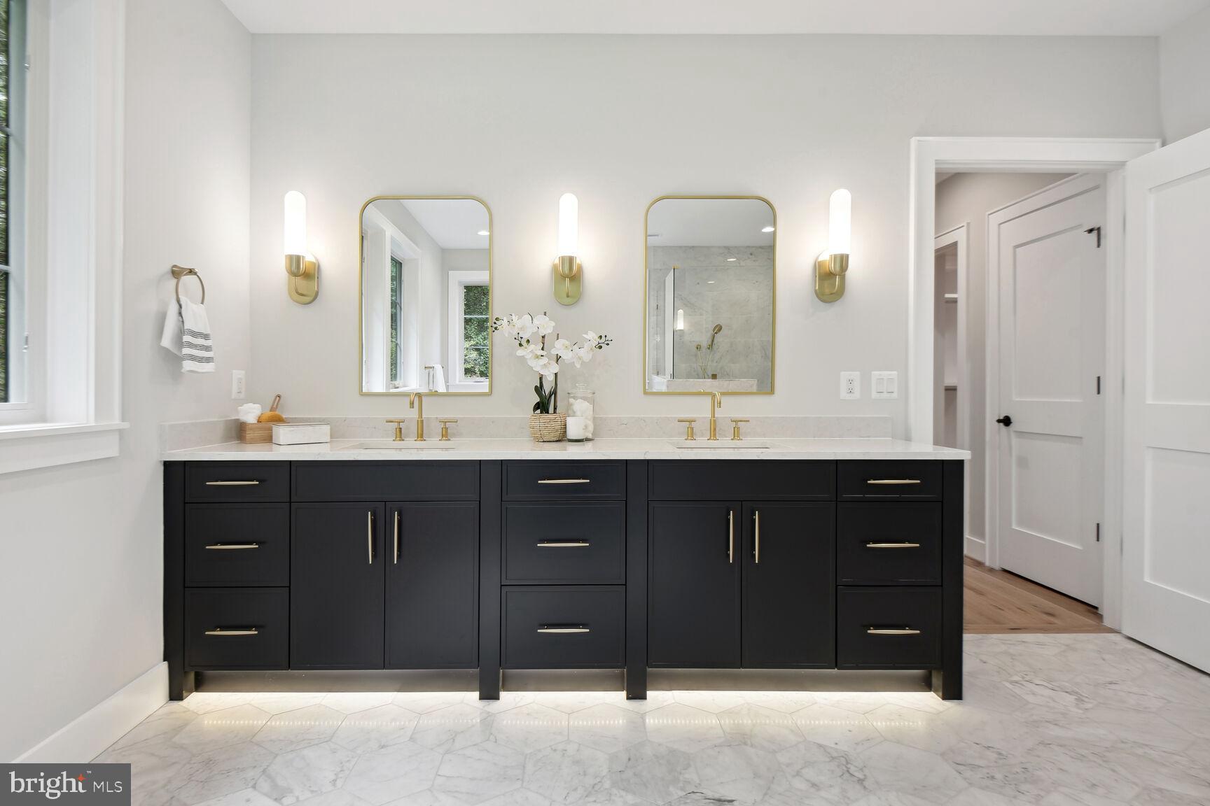 CHESTERBROOK WOODS - Residential