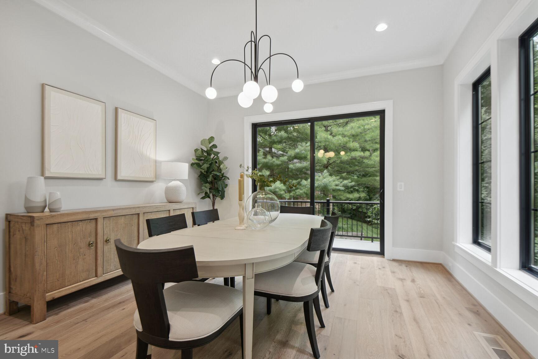 CHESTERBROOK WOODS - Residential