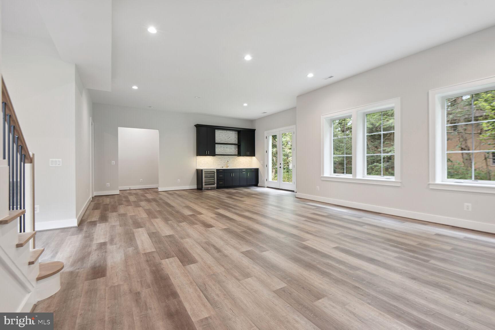 CHESTERBROOK WOODS - Residential