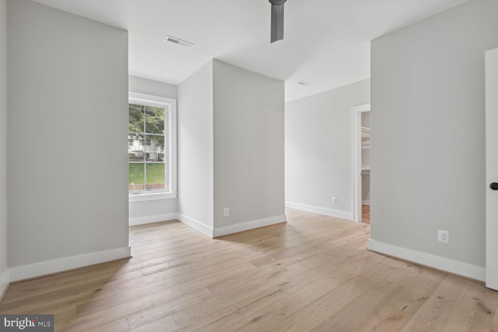 CHESTERBROOK WOODS - Residential