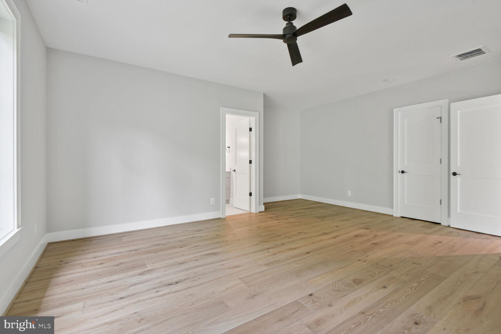 CHESTERBROOK WOODS - Residential