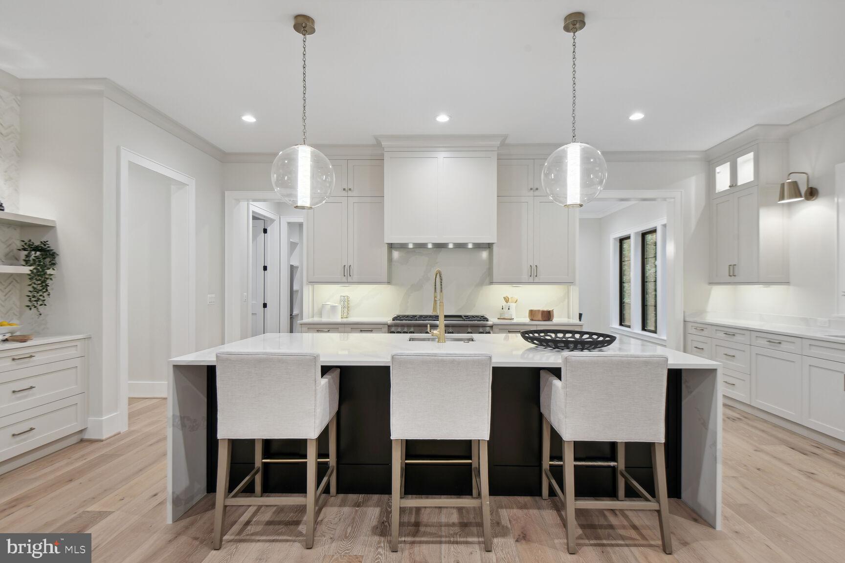 CHESTERBROOK WOODS - Residential