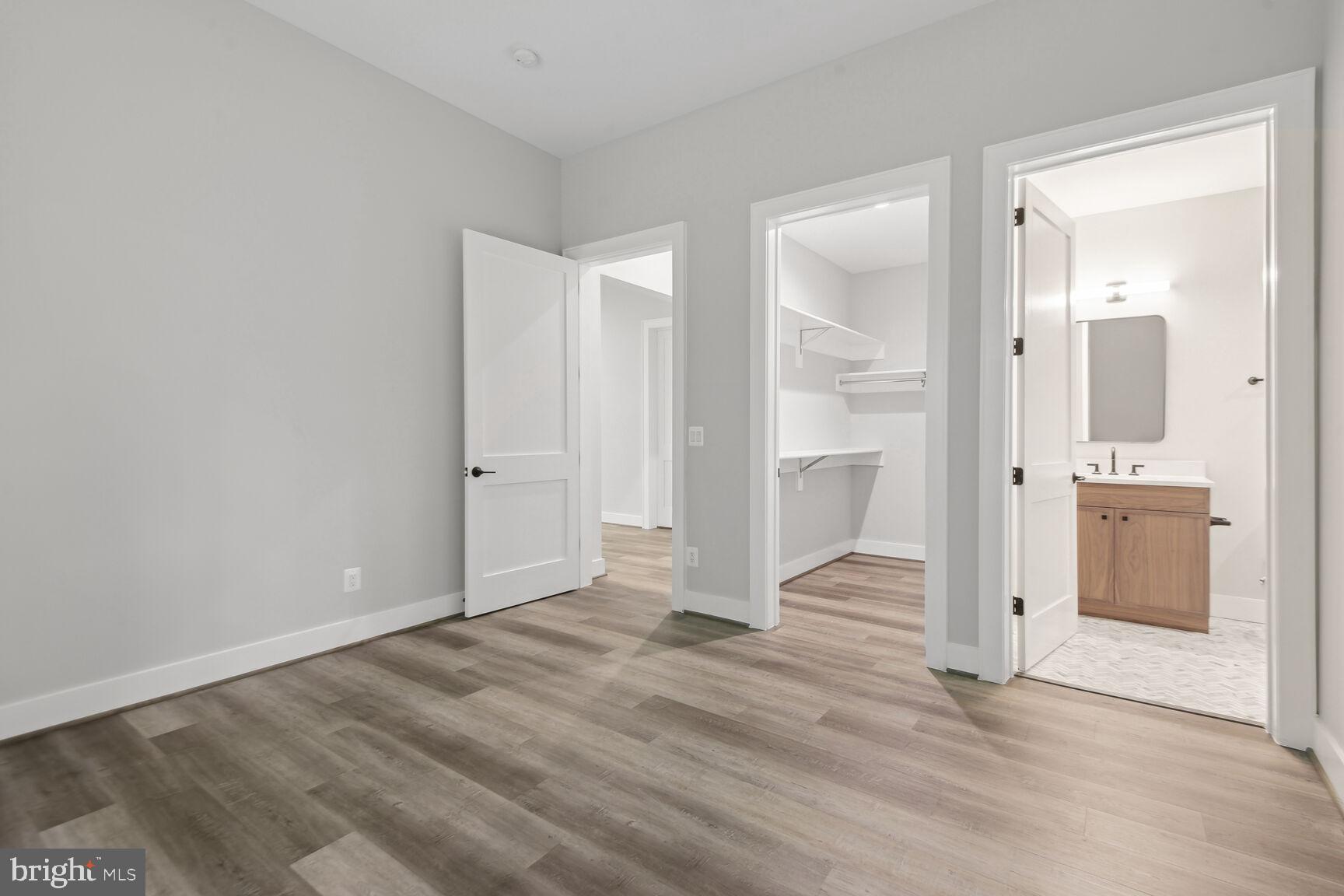 CHESTERBROOK WOODS - Residential