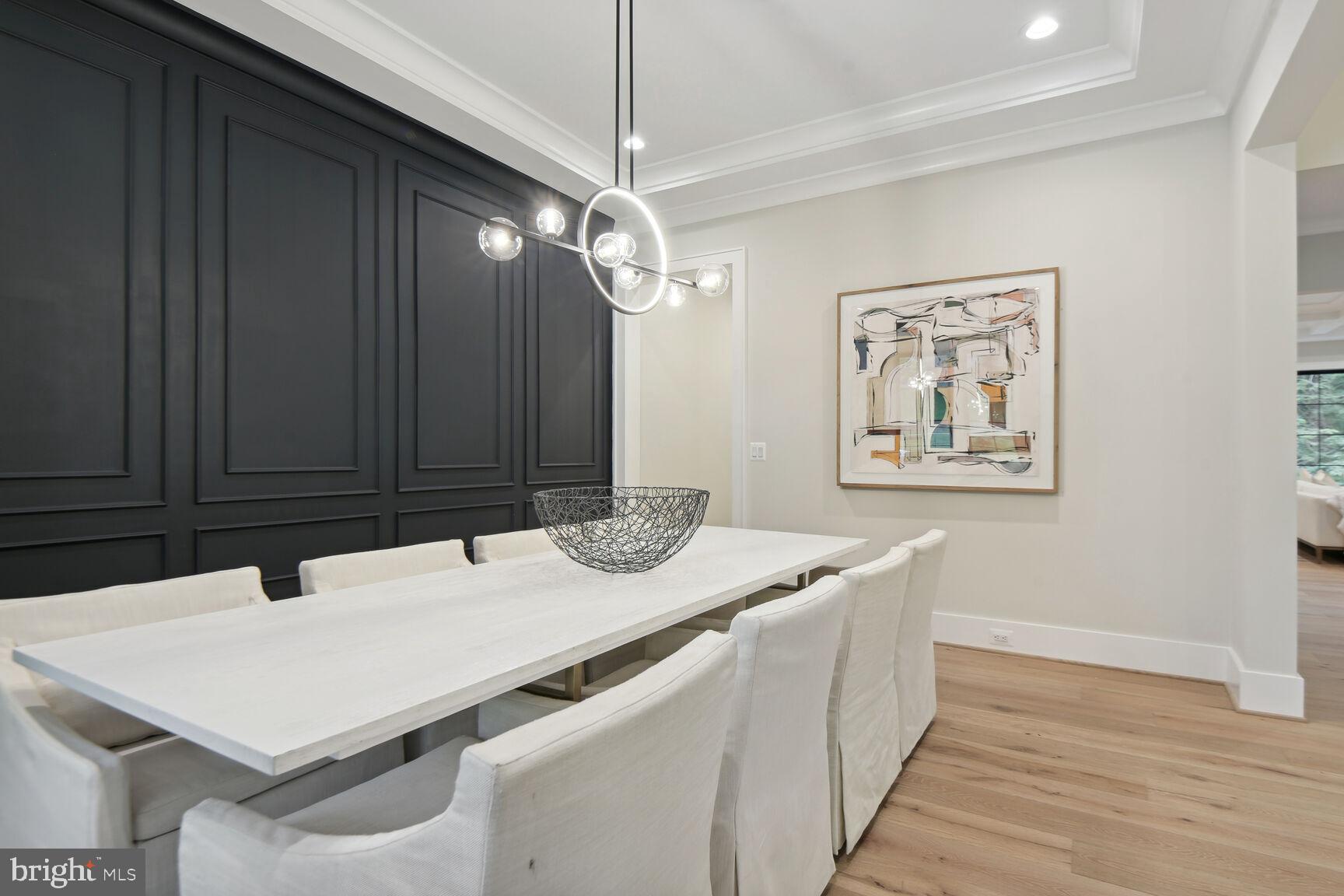 CHESTERBROOK WOODS - Residential