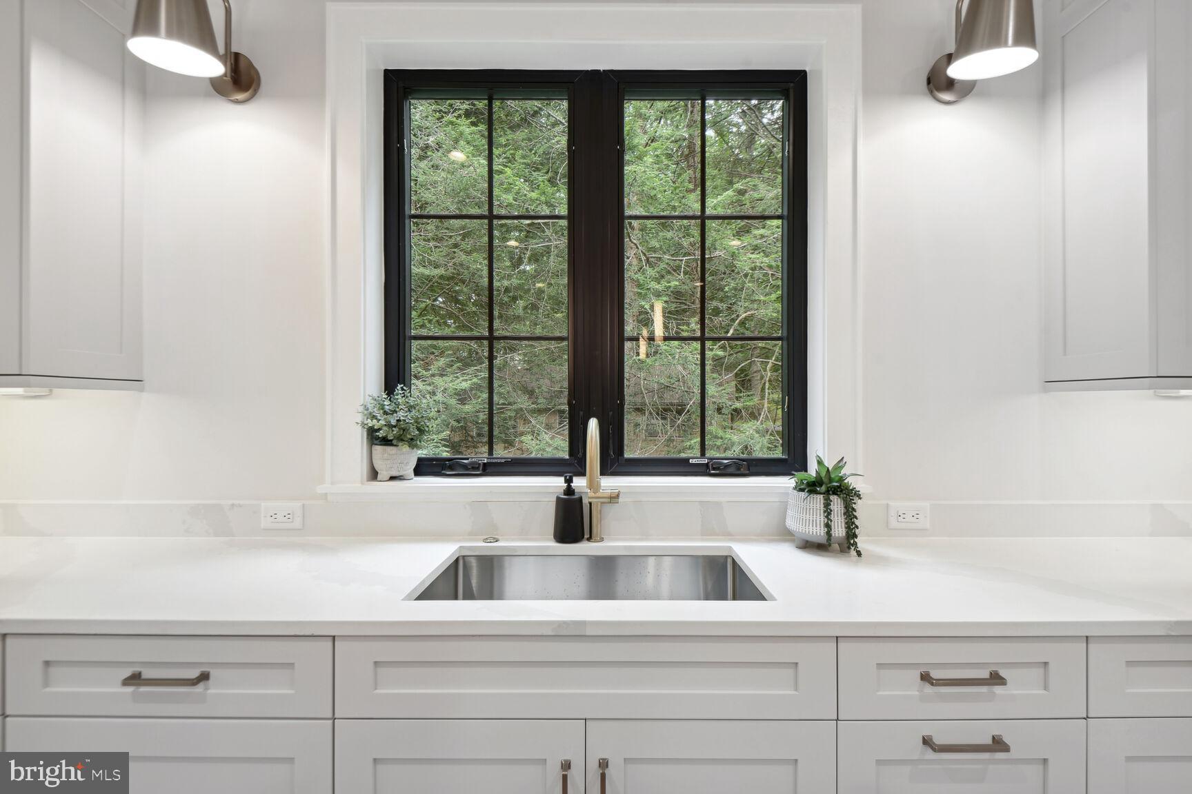 CHESTERBROOK WOODS - Residential