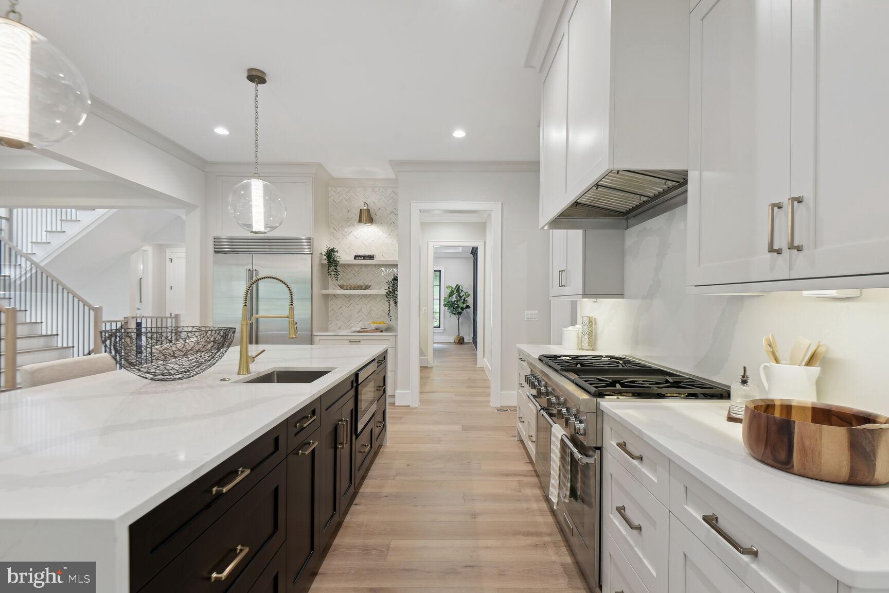 CHESTERBROOK WOODS - Residential