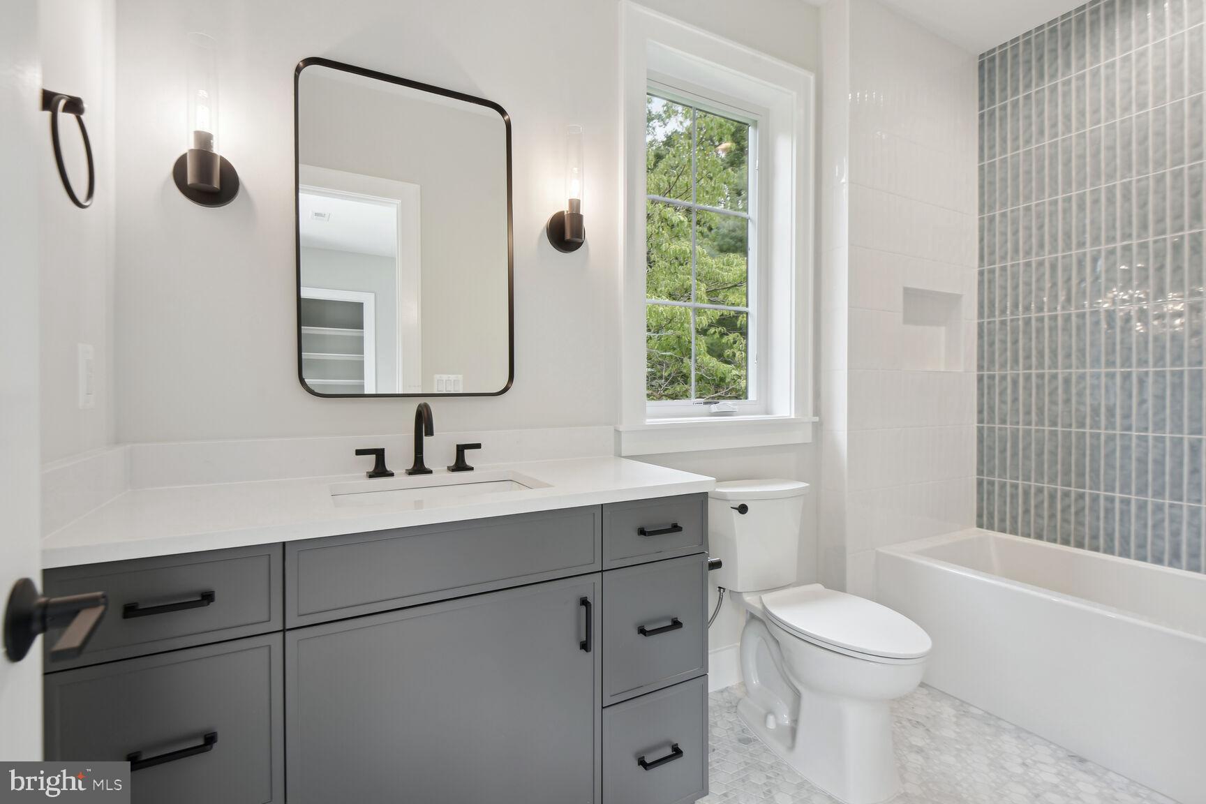 CHESTERBROOK WOODS - Residential