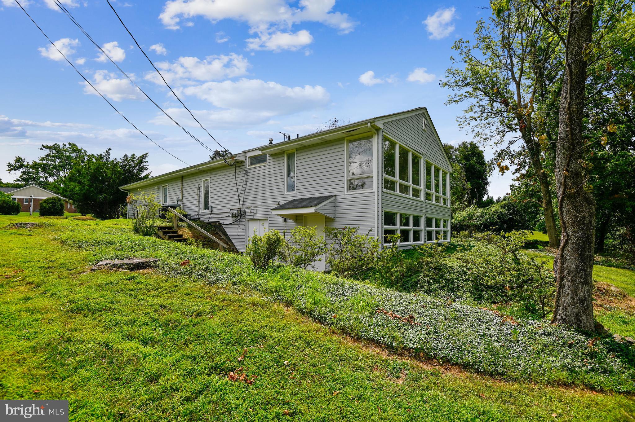 STRATFORD - Residential