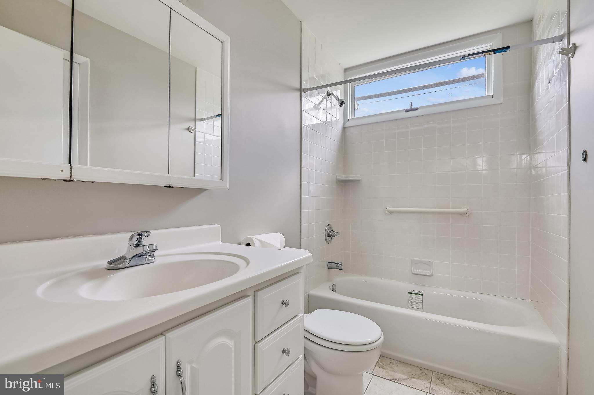 STRATFORD - Residential