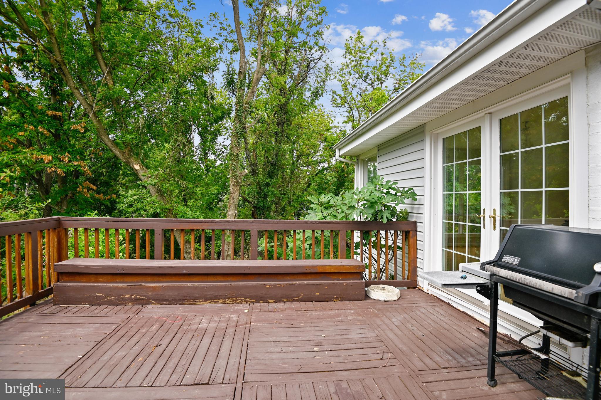 STRATFORD - Residential