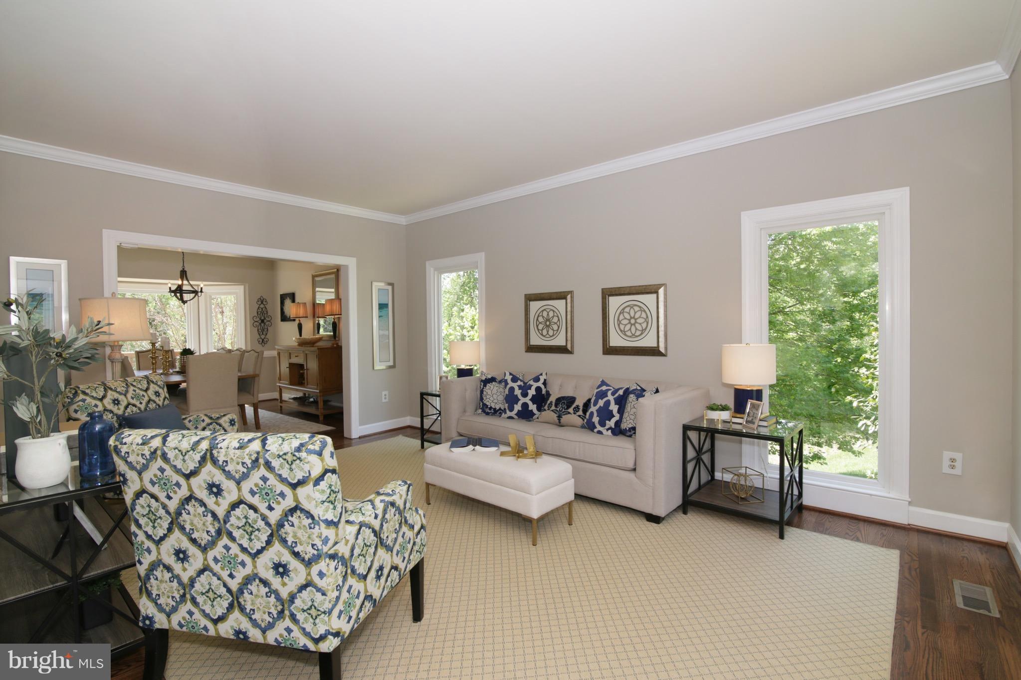 AUTUMN WOODS - Residential