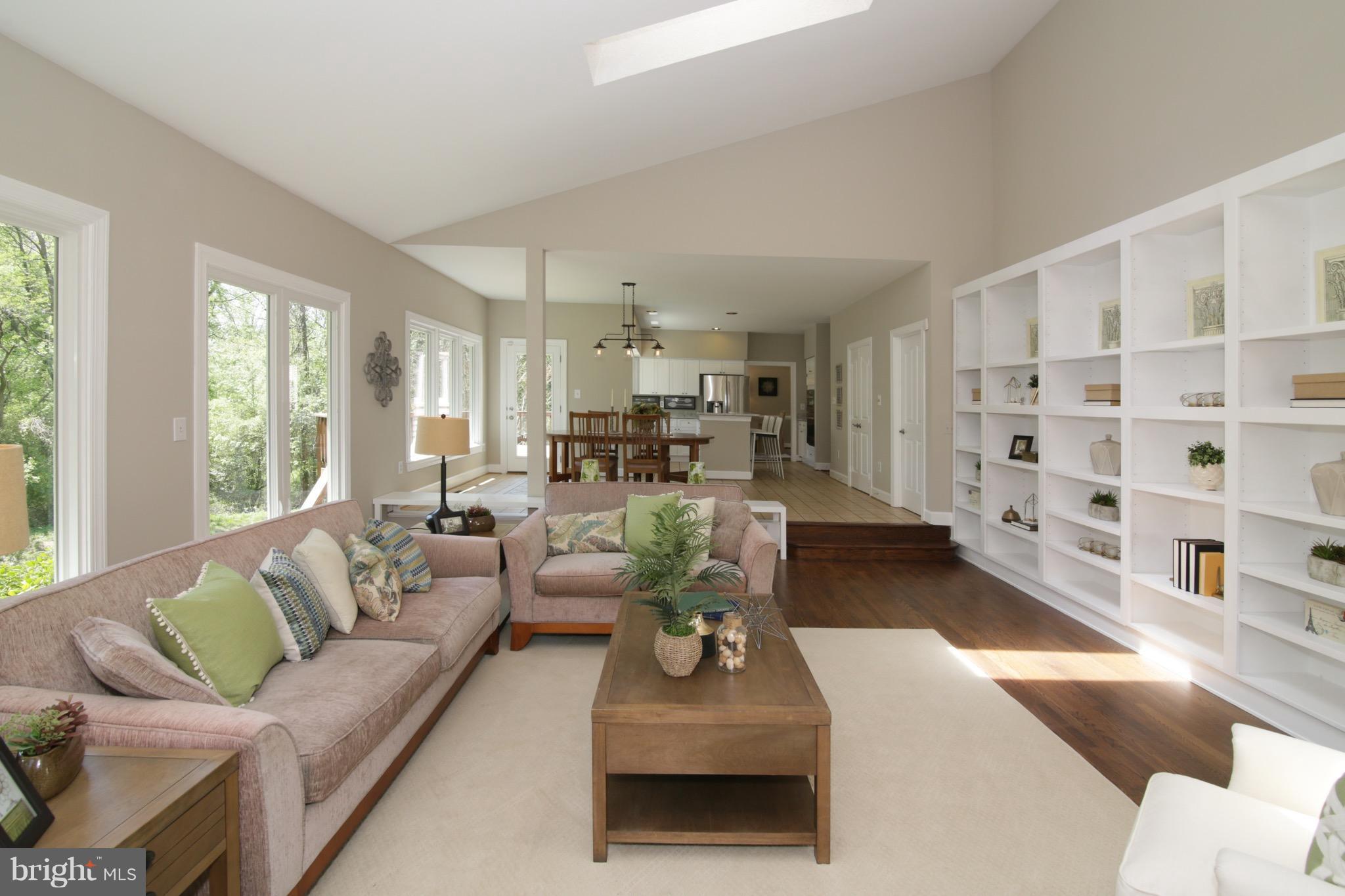 AUTUMN WOODS - Residential