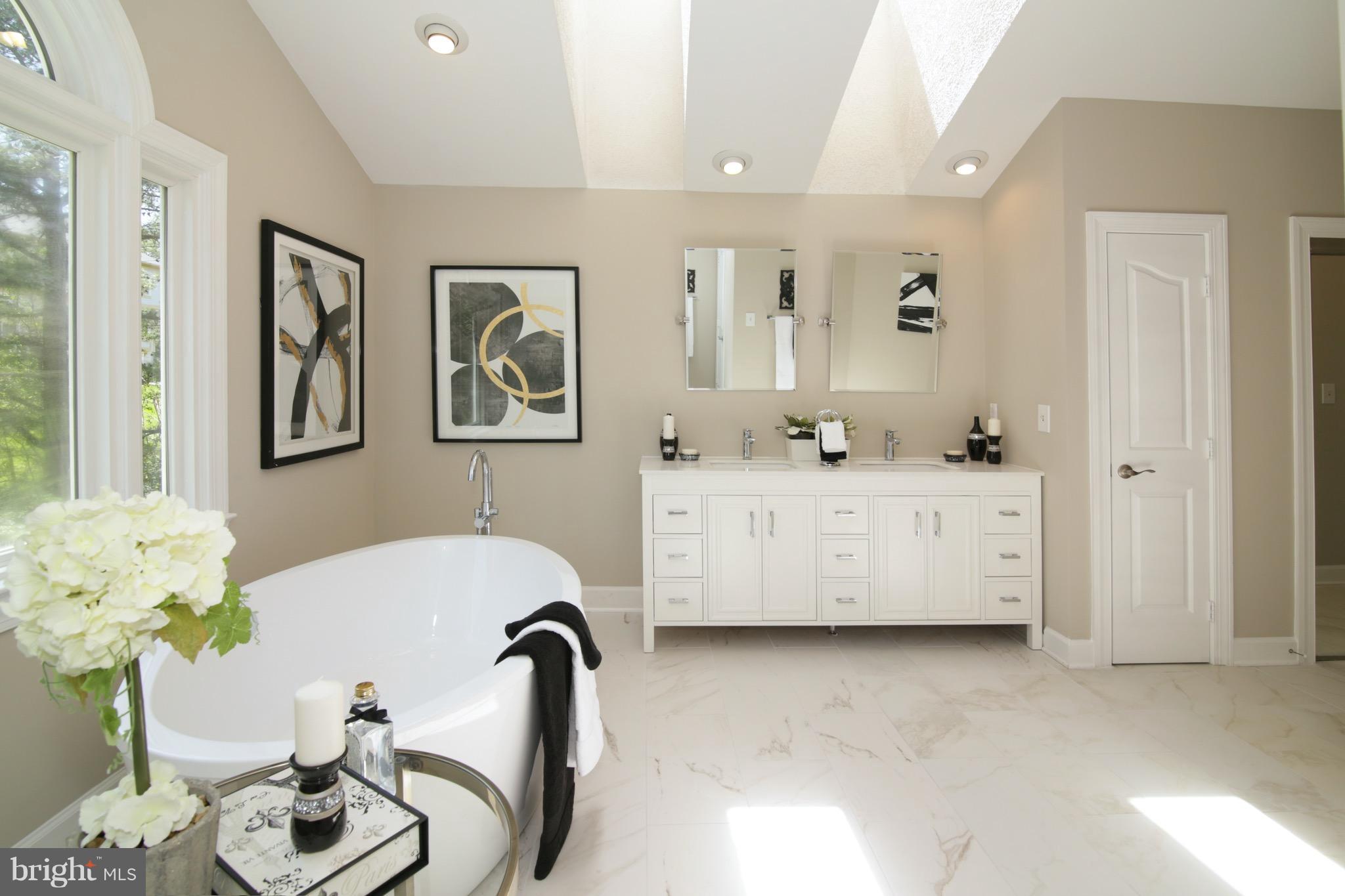 AUTUMN WOODS - Residential