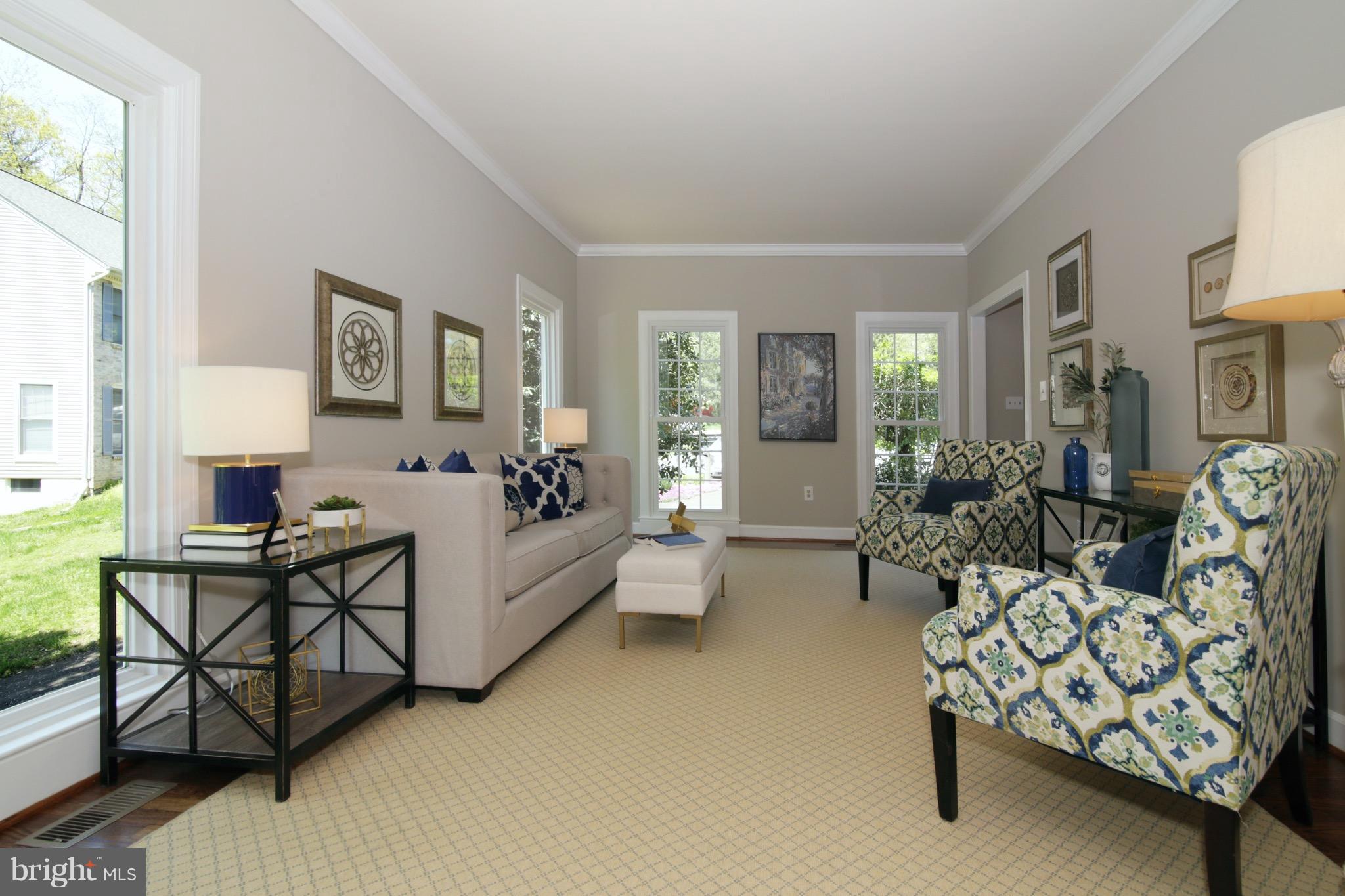 AUTUMN WOODS - Residential