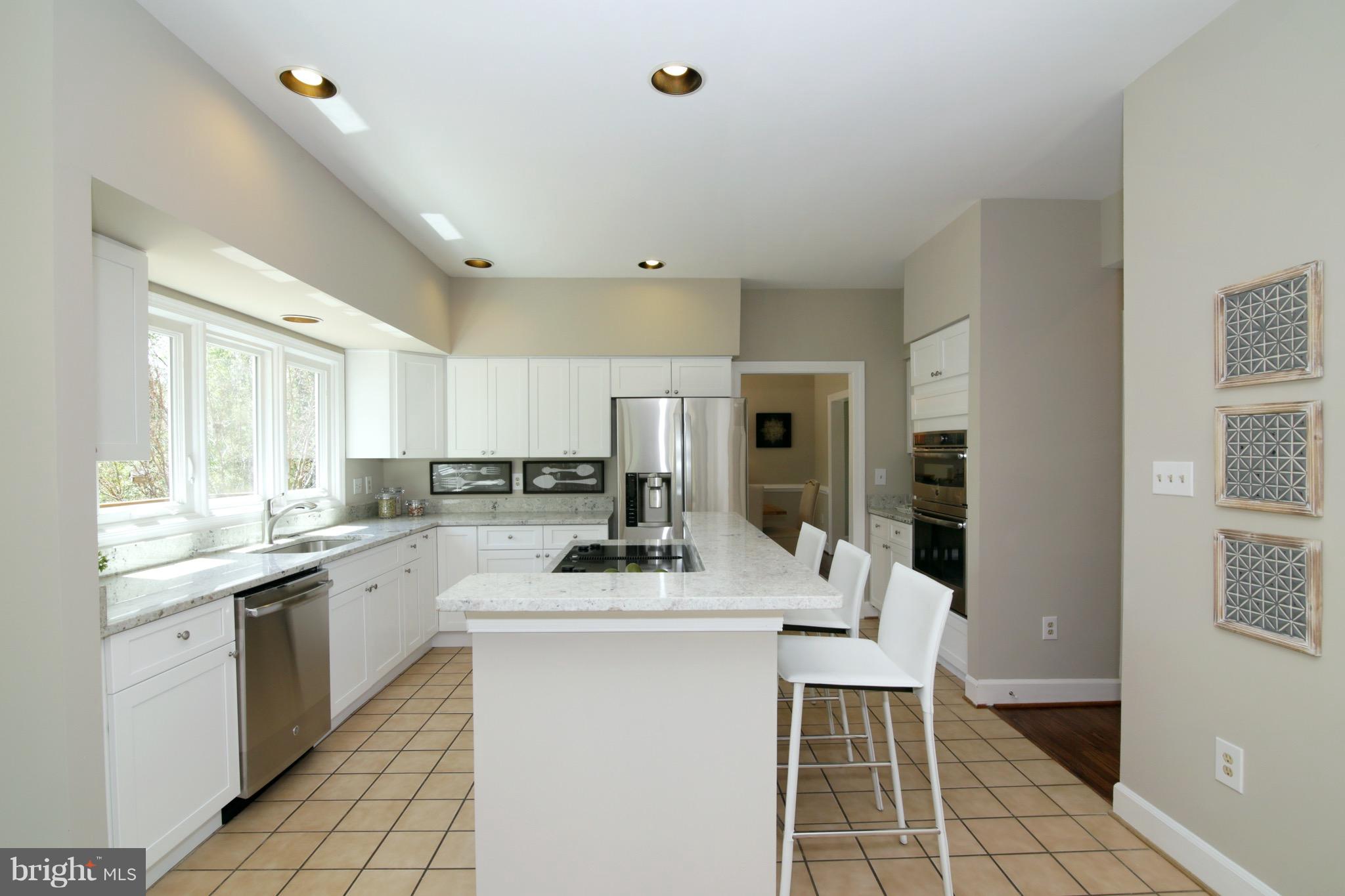 AUTUMN WOODS - Residential