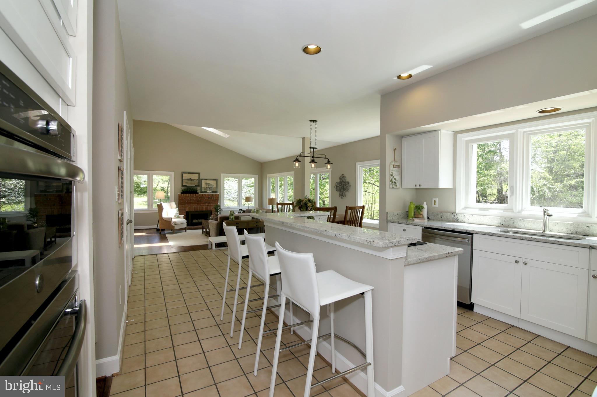 AUTUMN WOODS - Residential