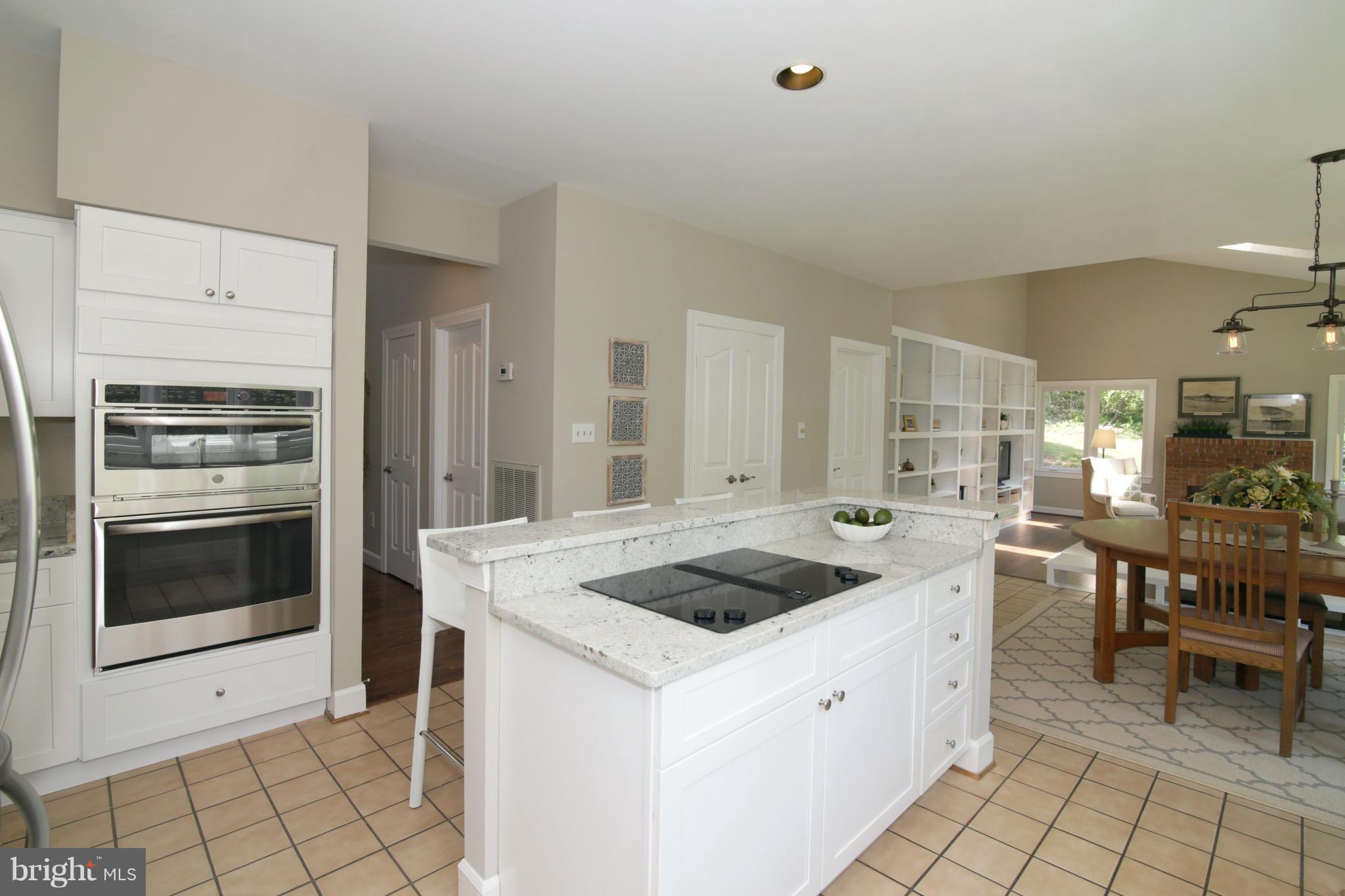 AUTUMN WOODS - Residential