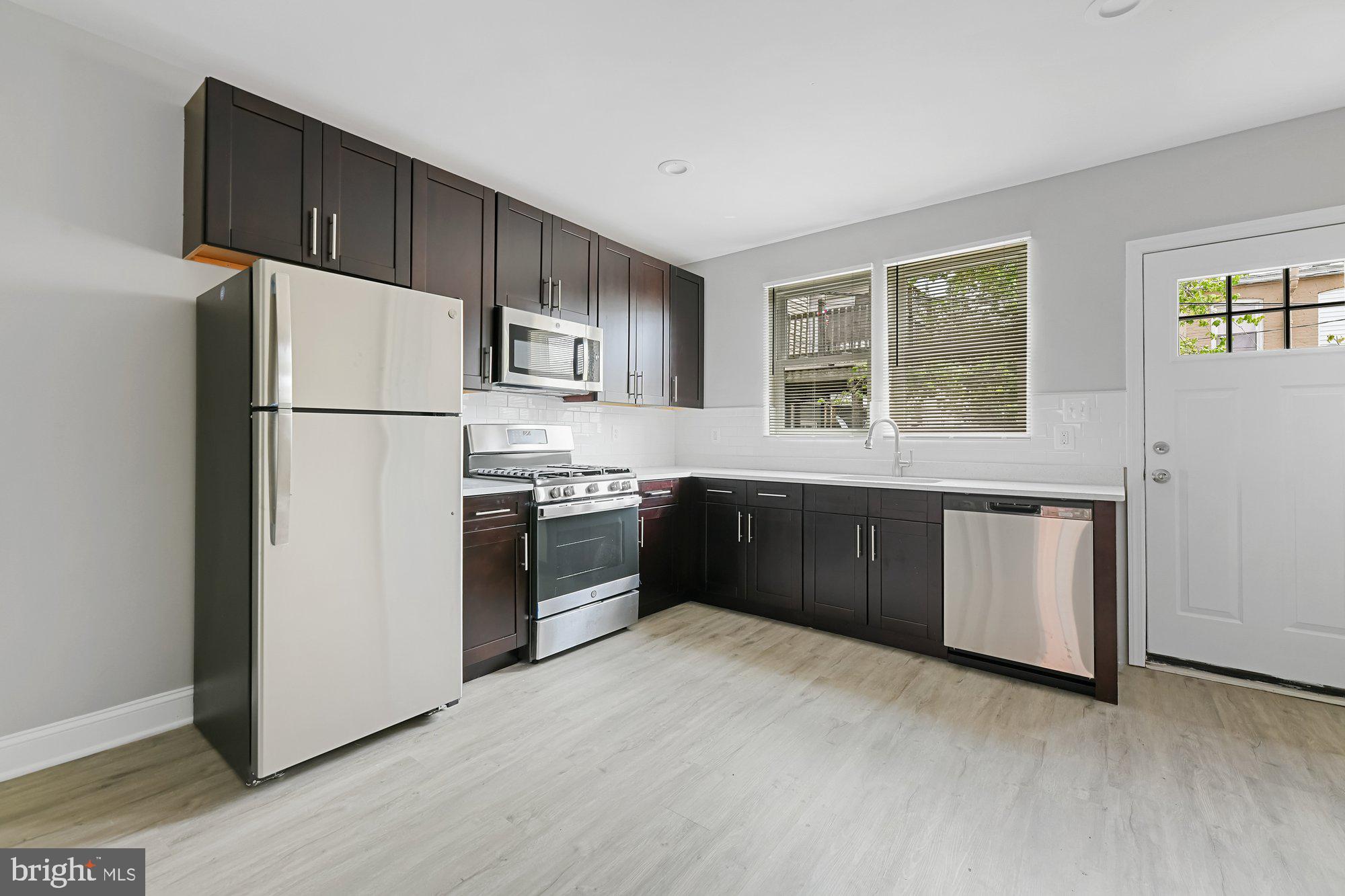 BALTIMORE HIGHLANDS - Residential Lease