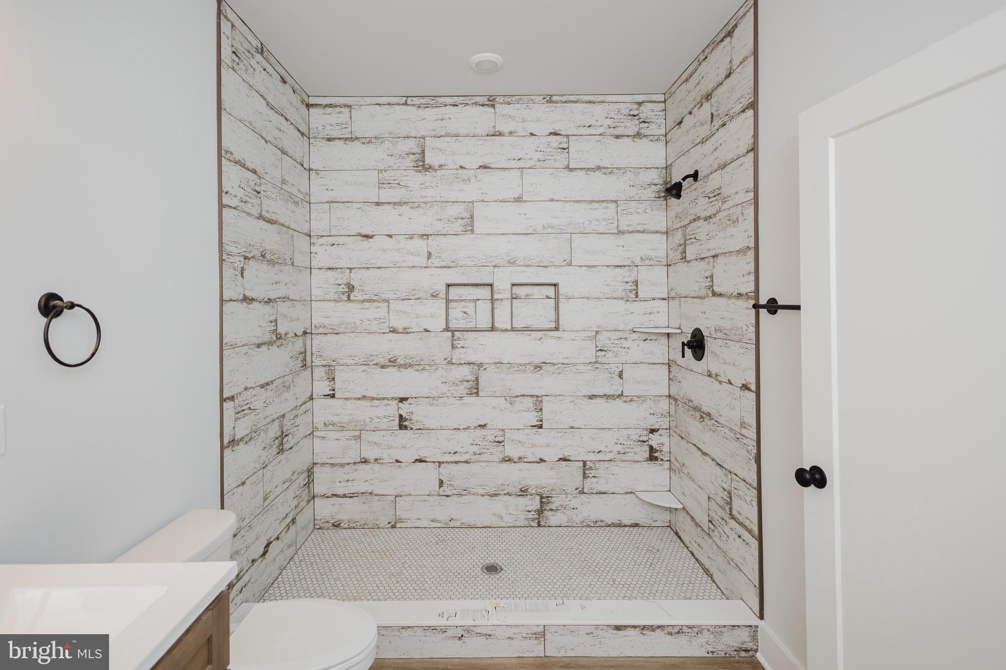 WINDFALL ACRES - Residential