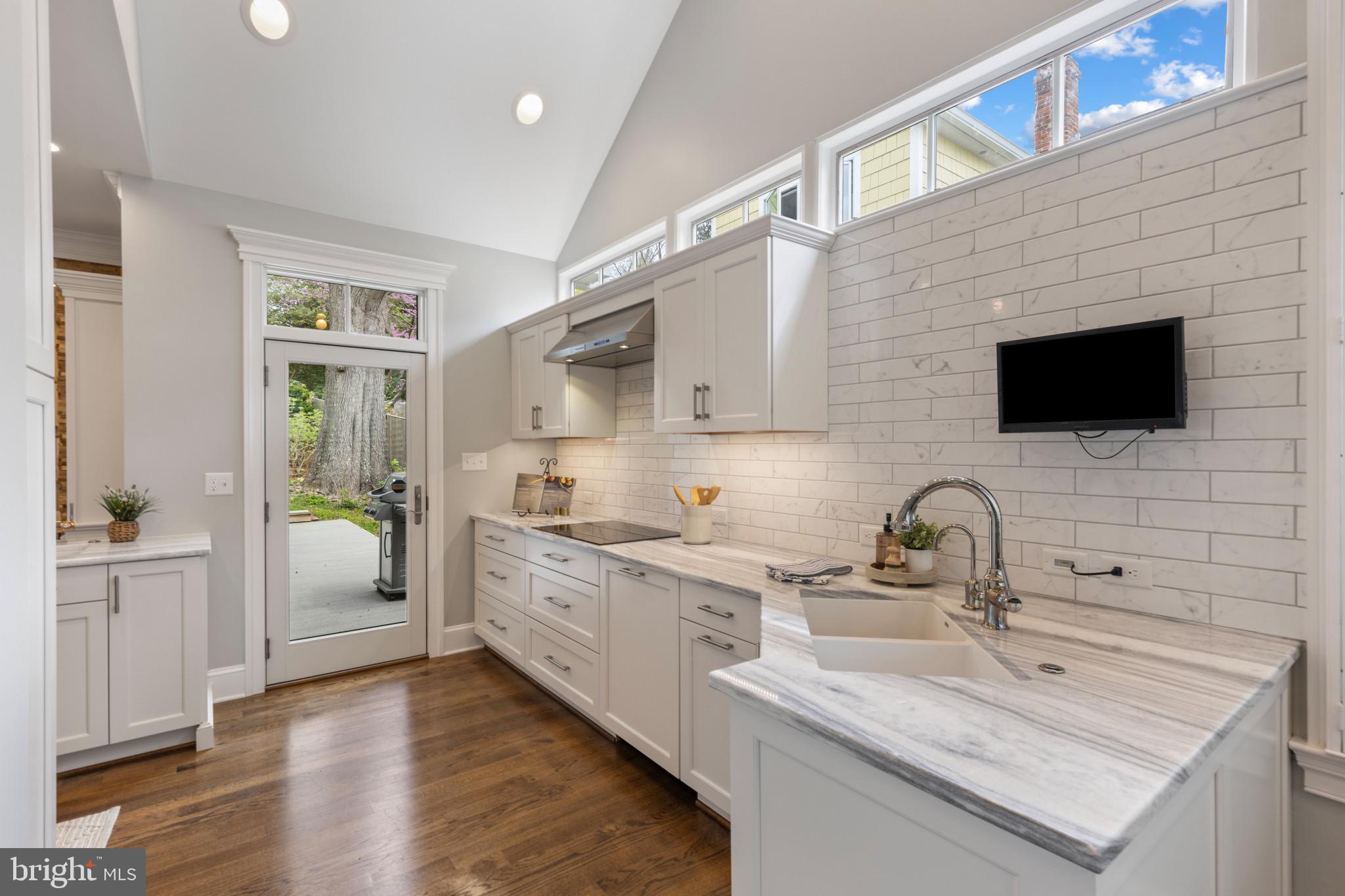 WEST ANNAPOLIS - Residential