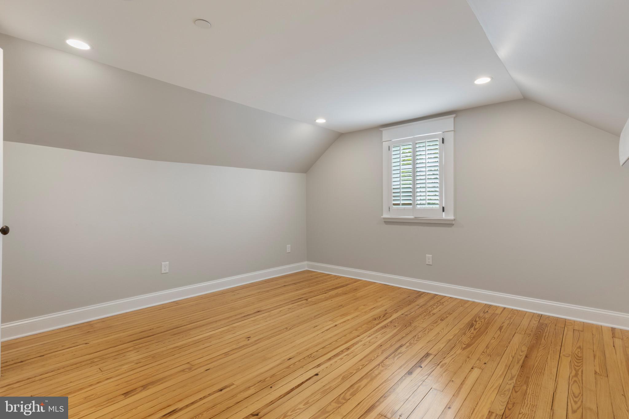 WEST ANNAPOLIS - Residential