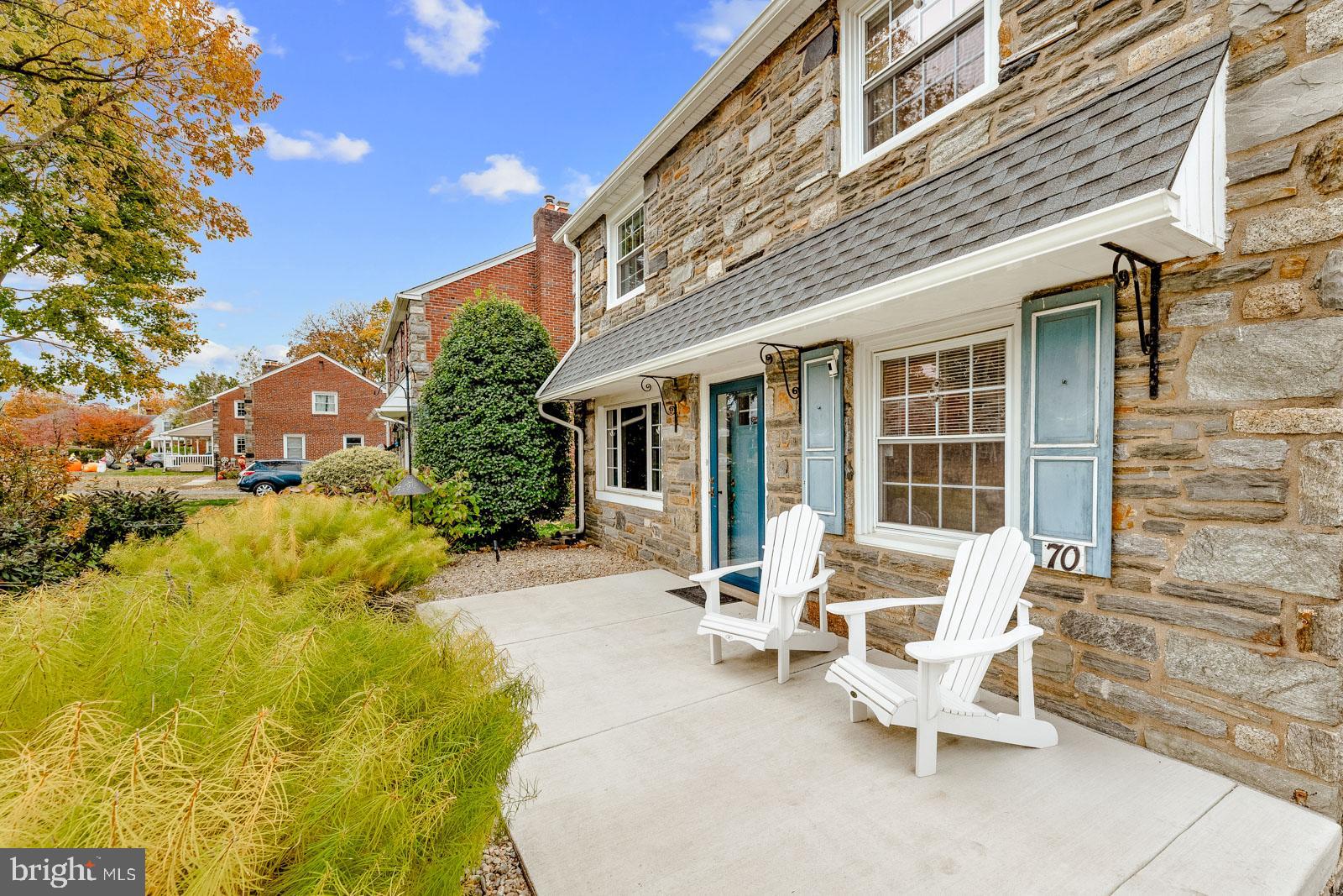 70 MEETINGHOUSE LANE