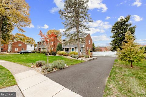 70 MEETINGHOUSE LANE SPRINGFIELD PA 19064