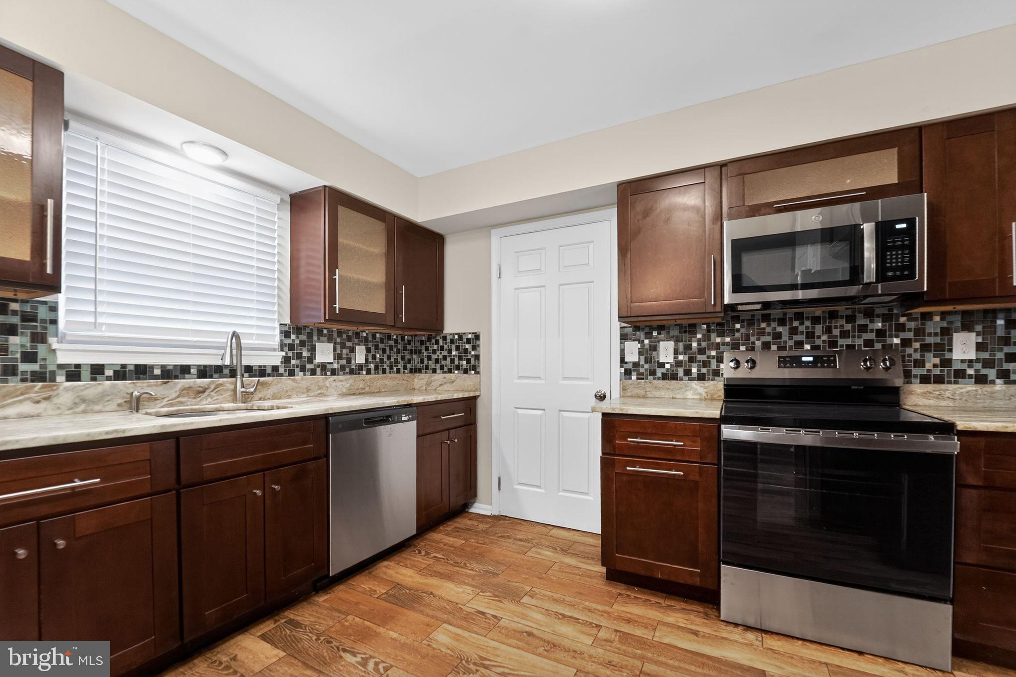 CAMBRIDGE ESTATES - Residential