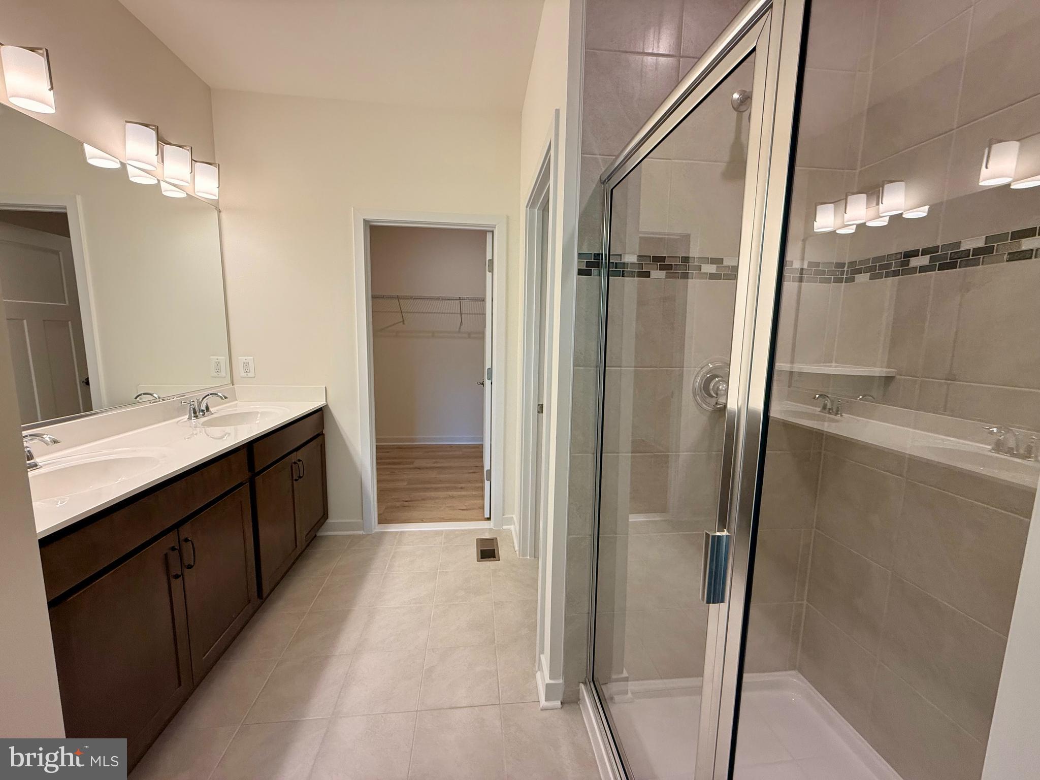 GILBERT MEADOWS - Residential