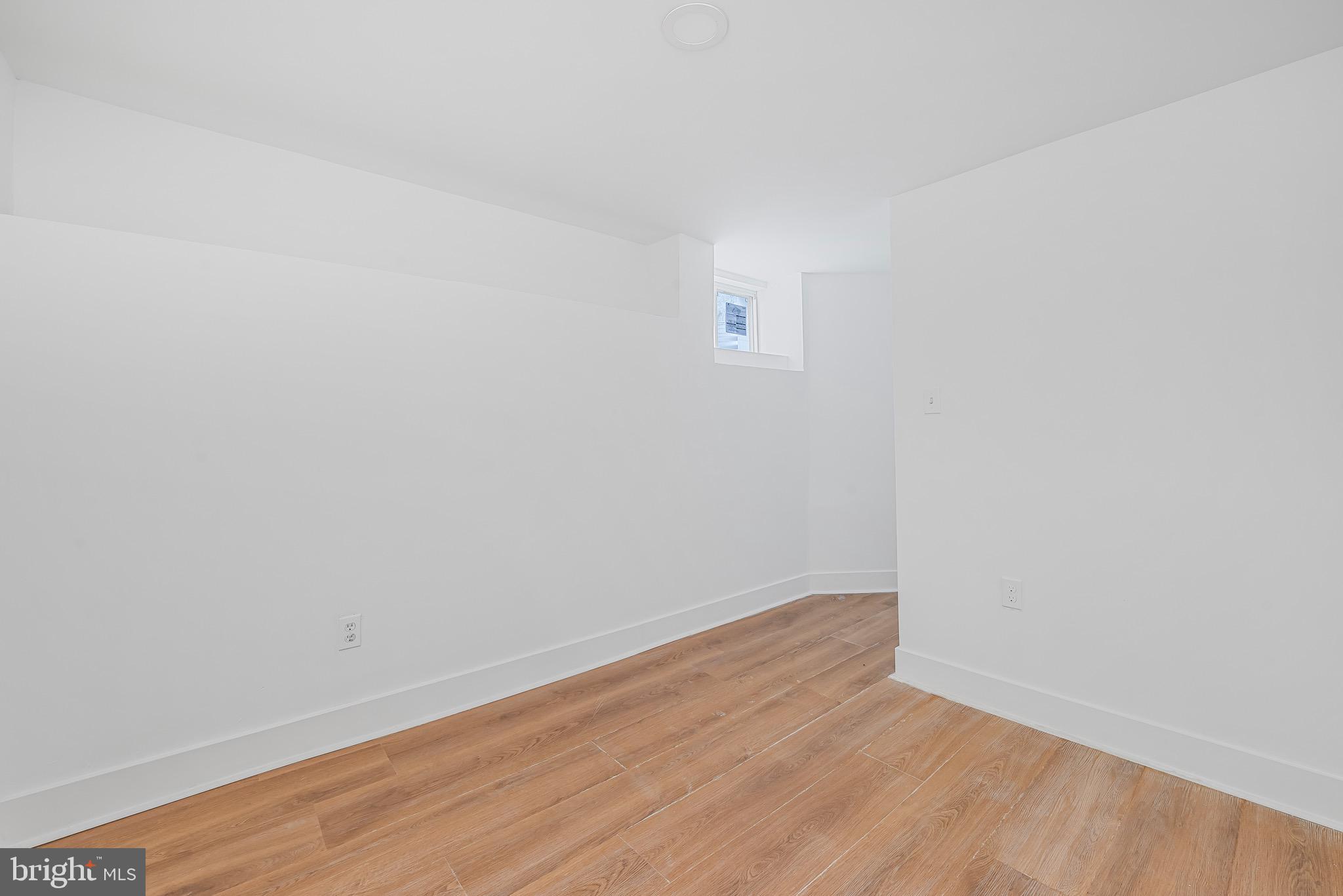 LAUREL - Residential