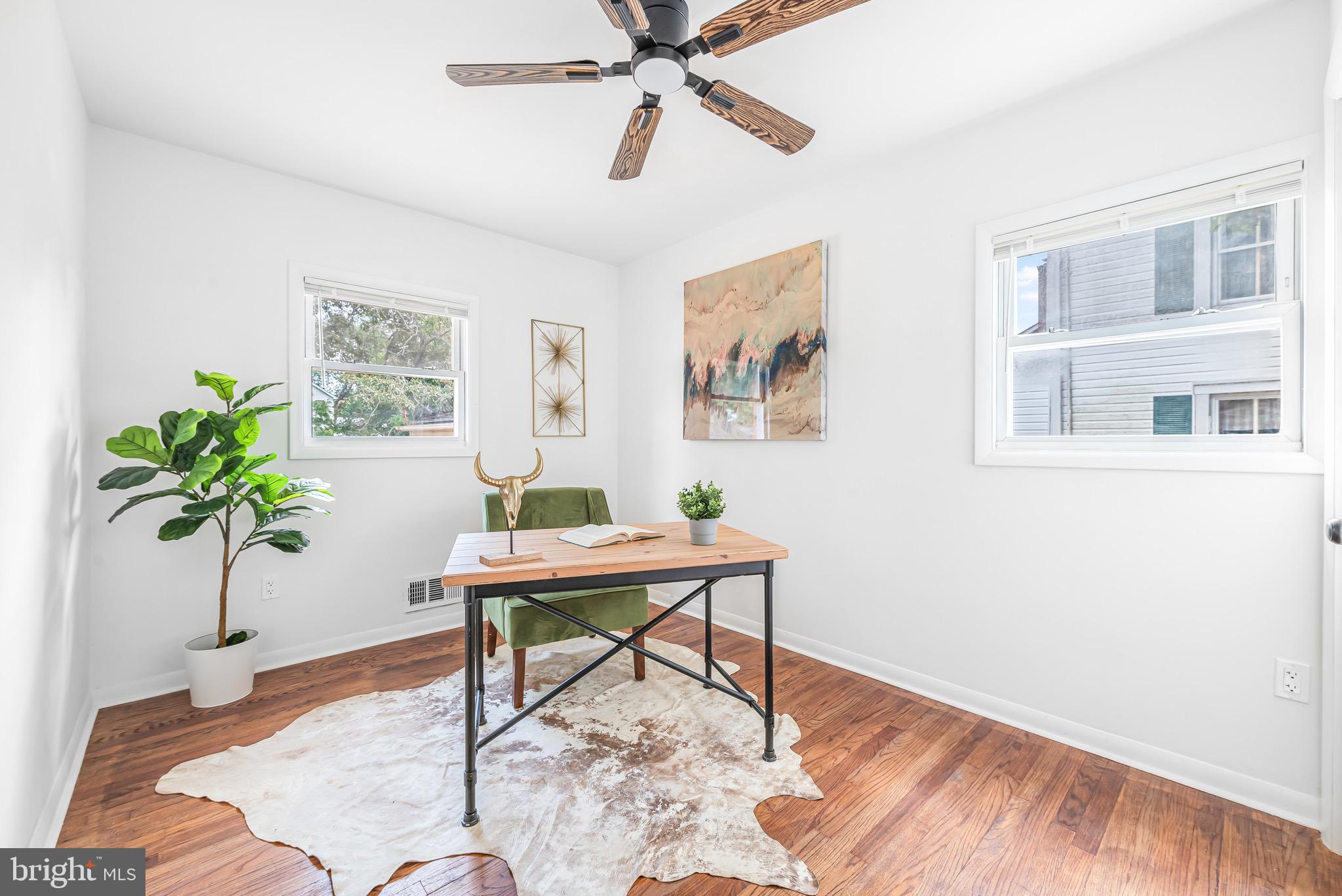 LAUREL - Residential