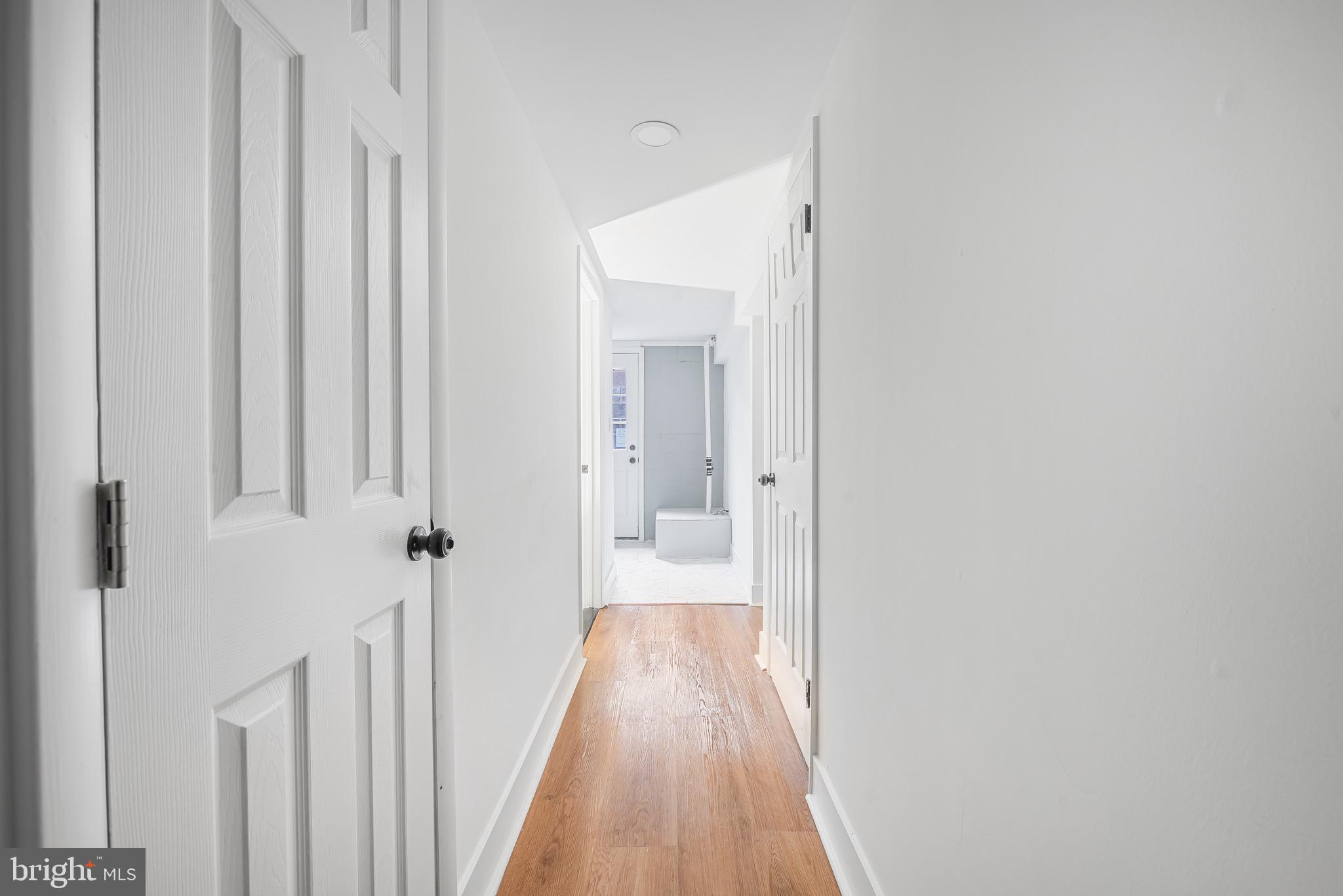 LAUREL - Residential