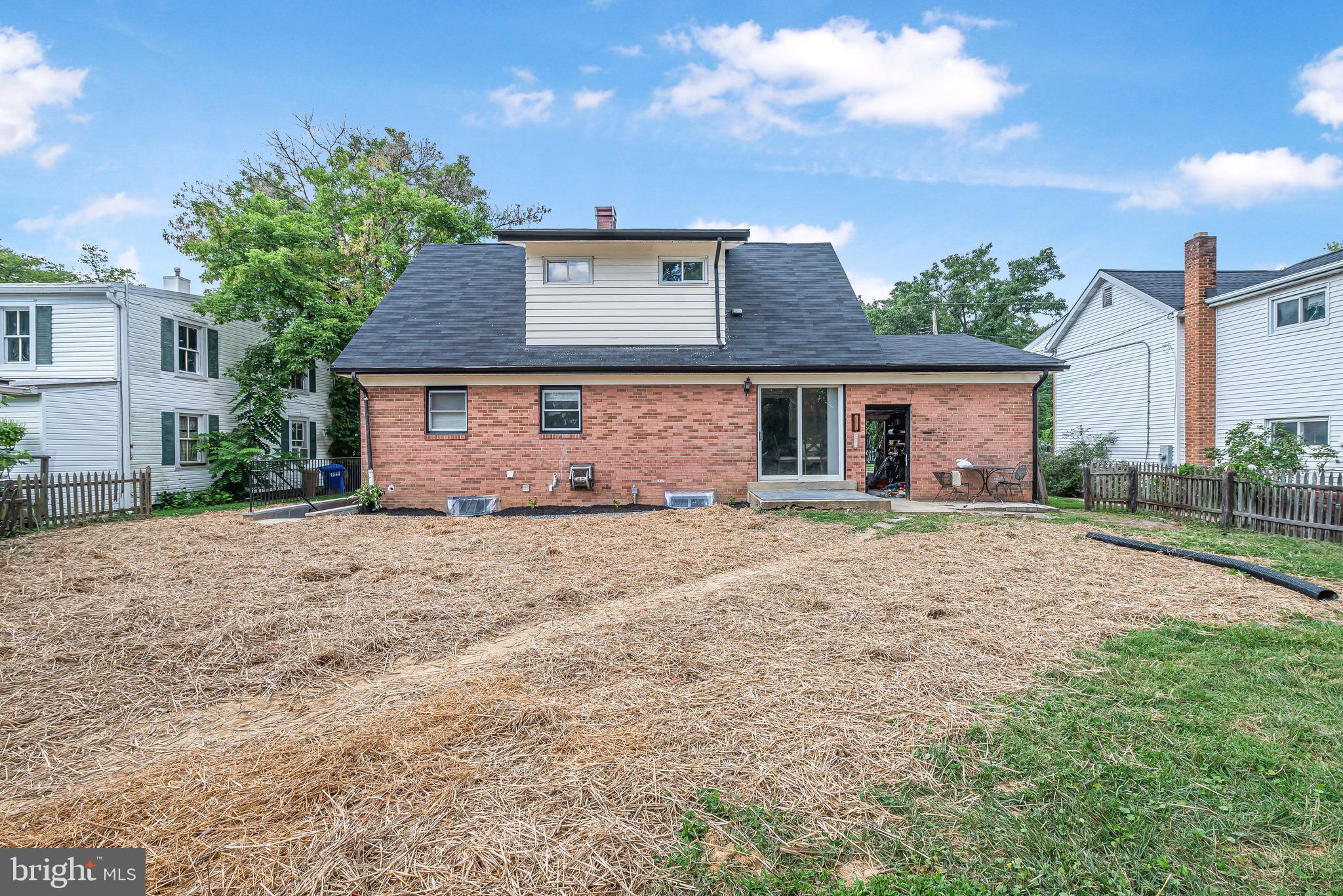 LAUREL - Residential