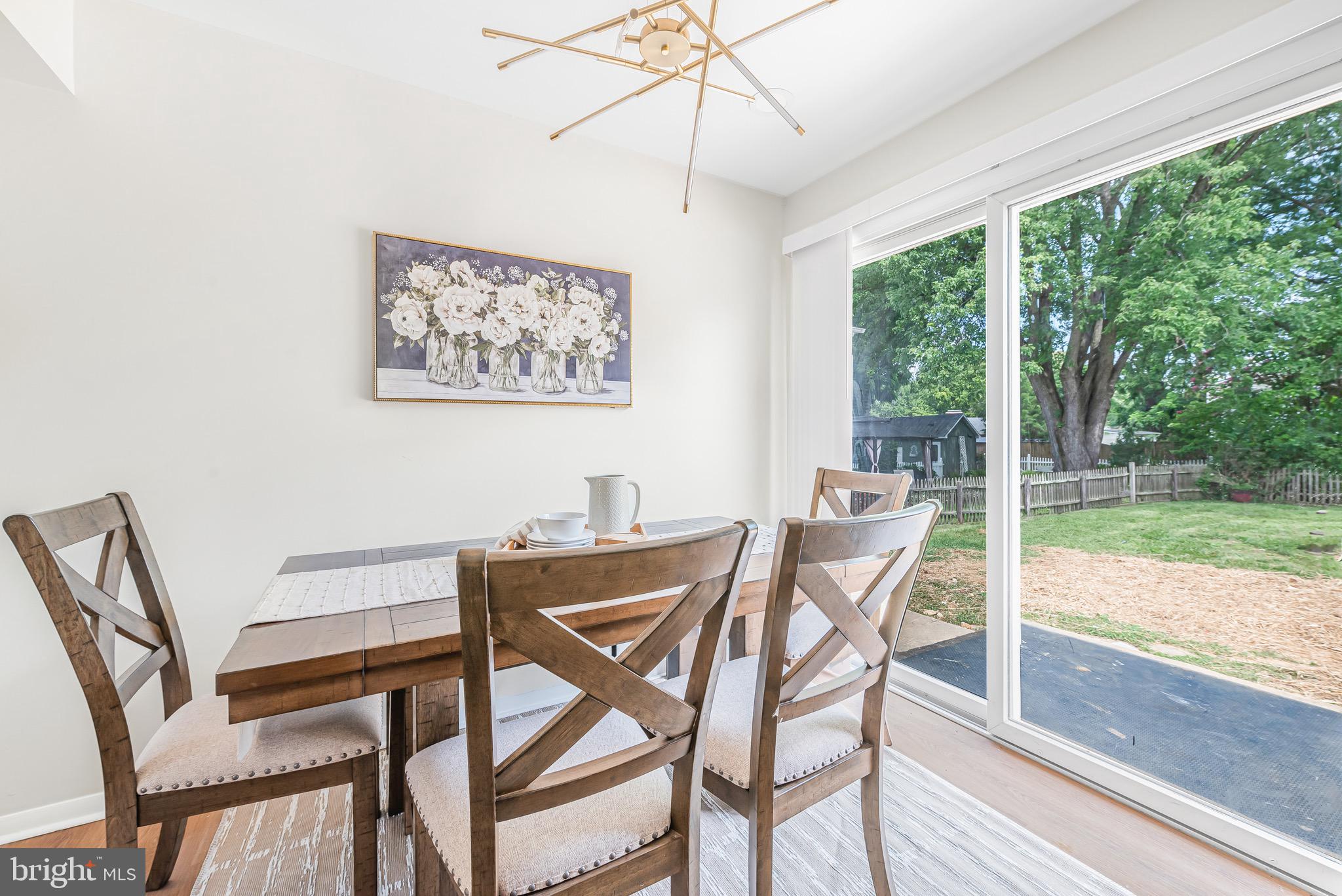 LAUREL - Residential