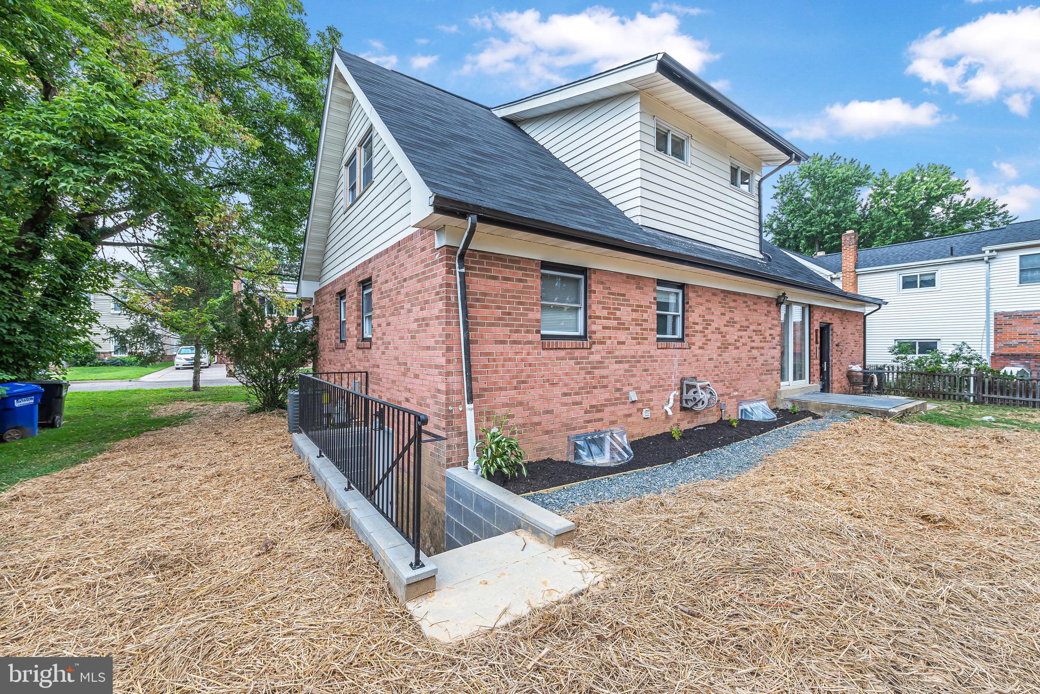 LAUREL - Residential