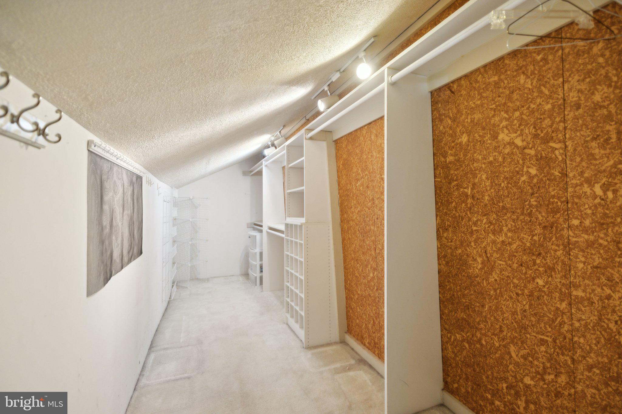 CHERRY RUN - Residential