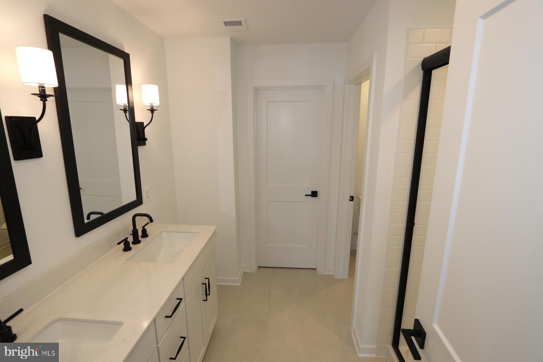 LIBERTY RUN - Residential