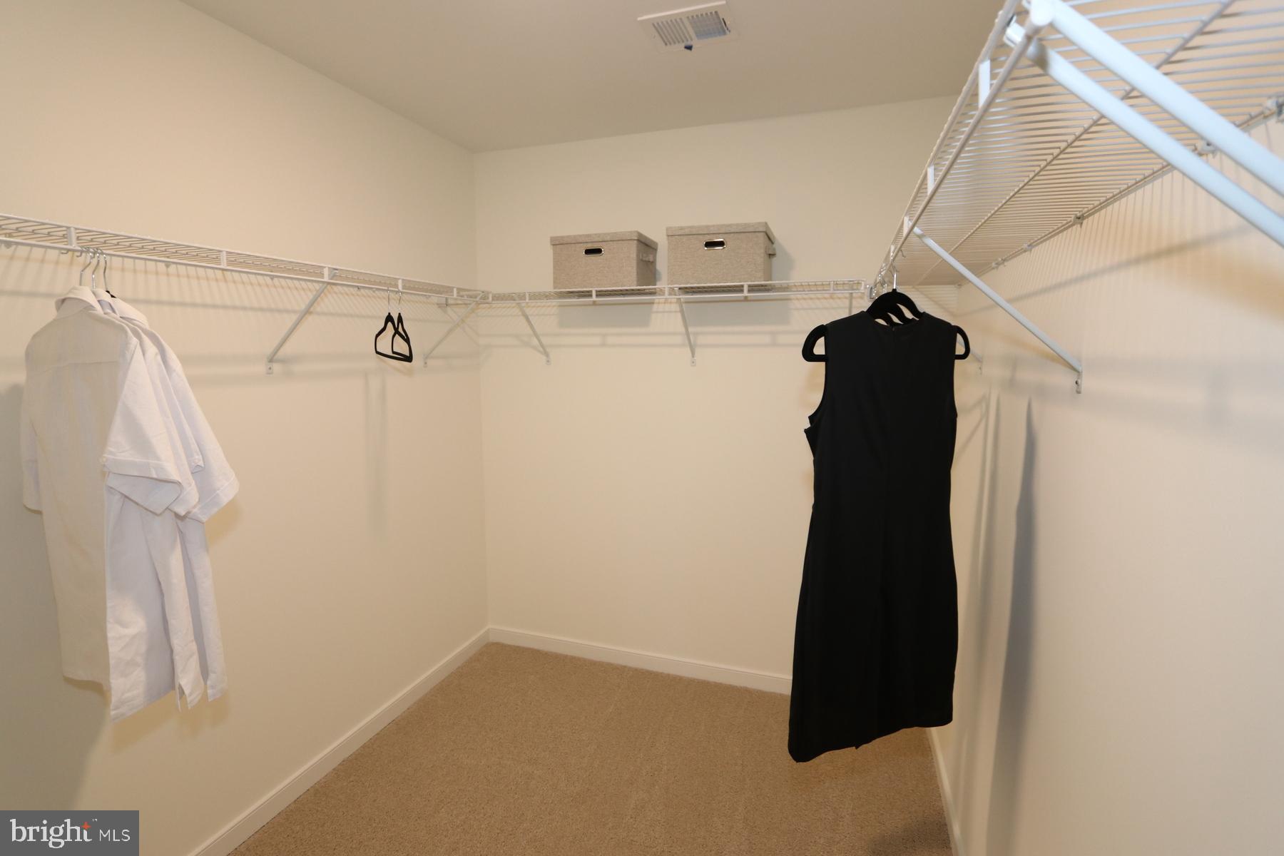 LIBERTY RUN - Residential