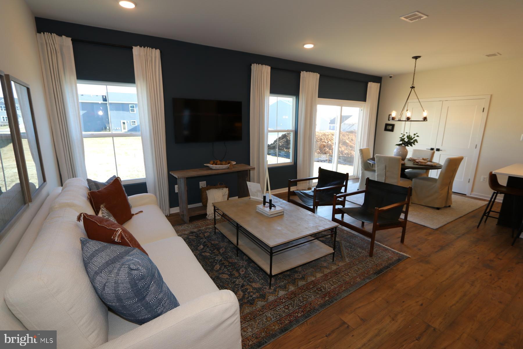 LIBERTY RUN - Residential