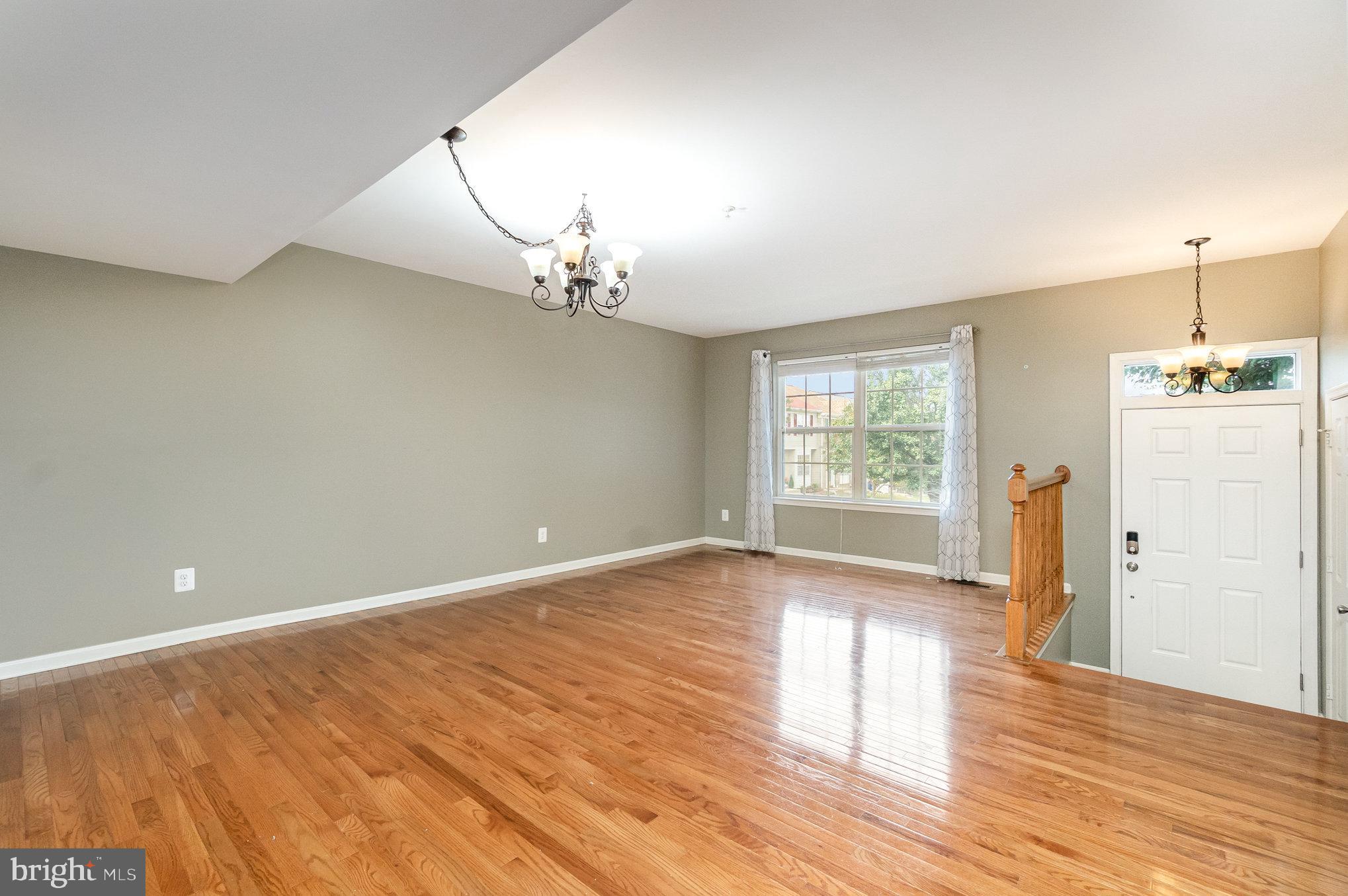 221 GLEN VIEW TERRACE