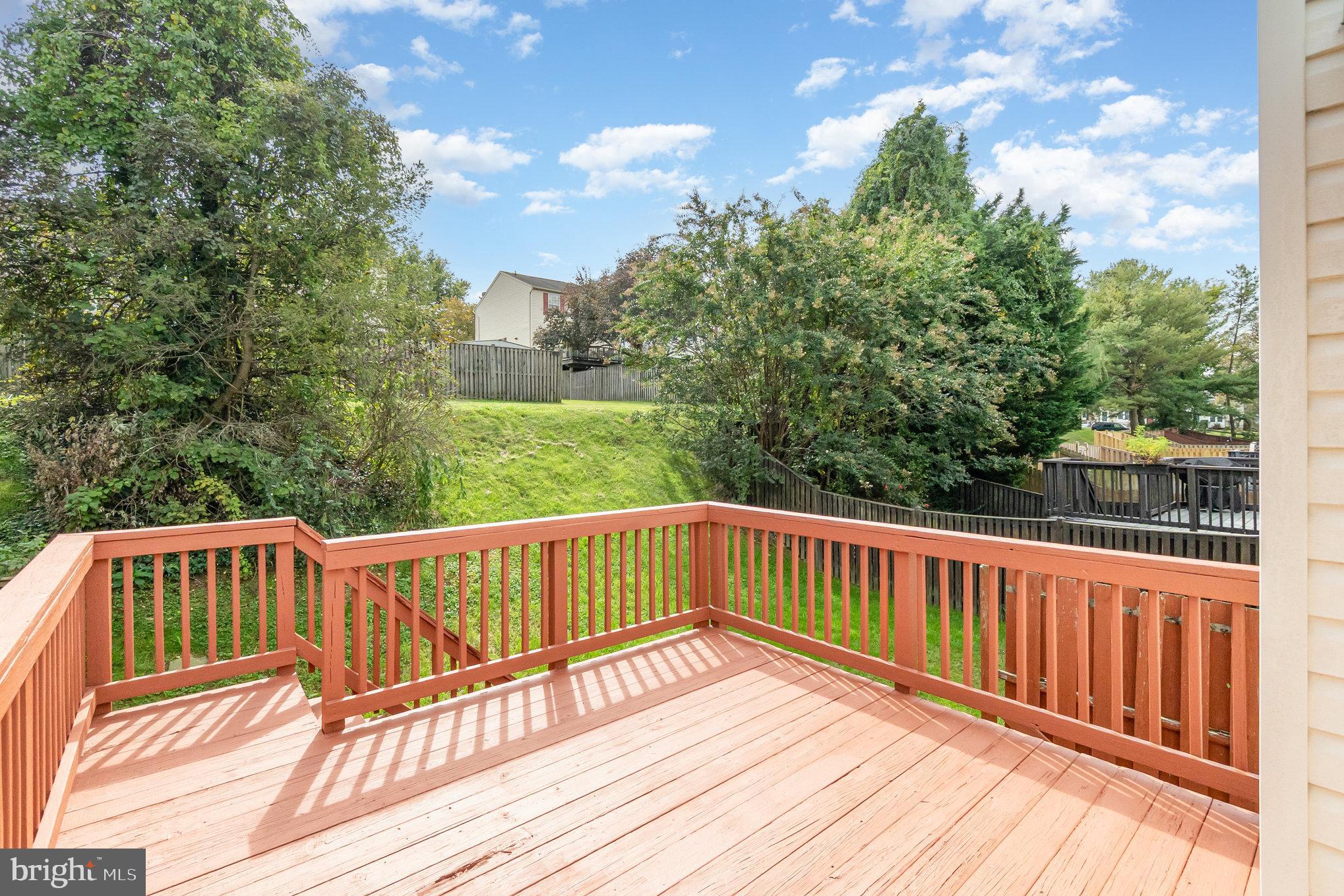 CONSTANT FRIENDSHIP - Residential