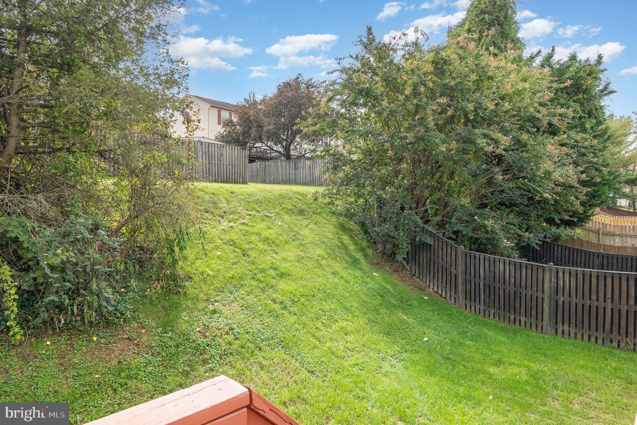 CONSTANT FRIENDSHIP - Residential