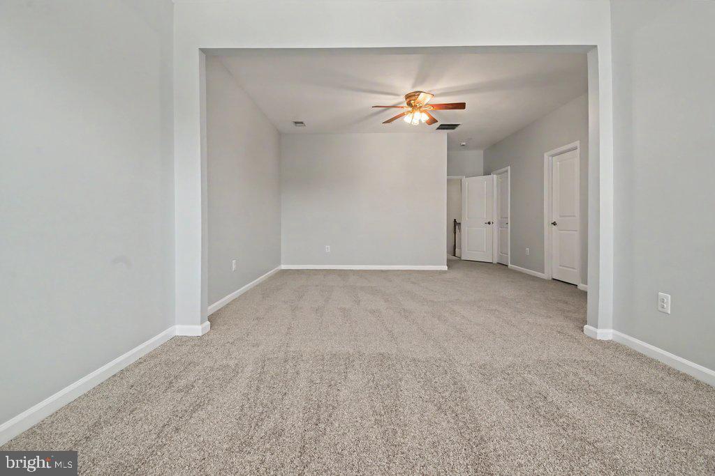 TOWN CENTER COMMONS - Residential