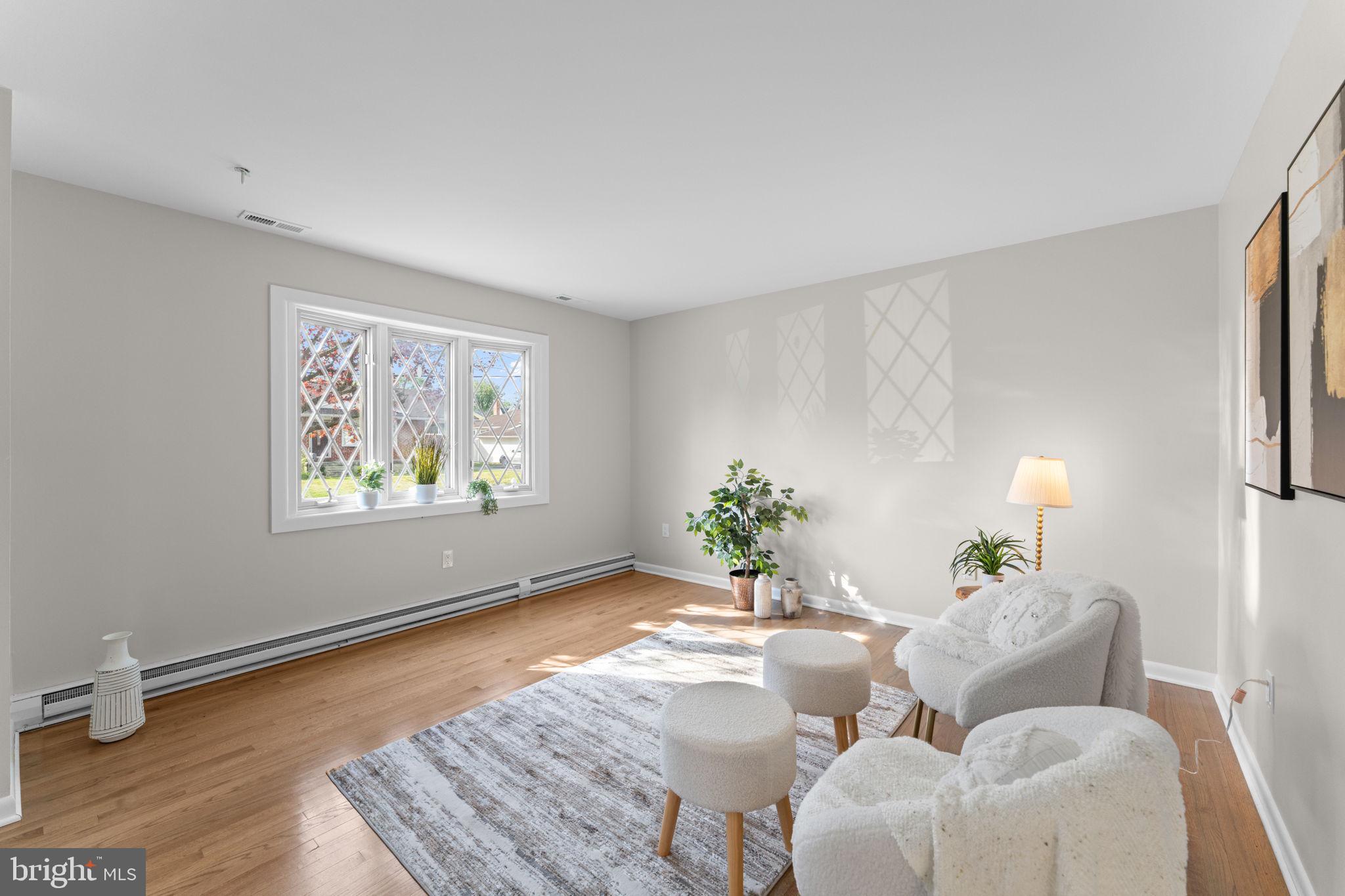 RIVIERA BEACH - Residential