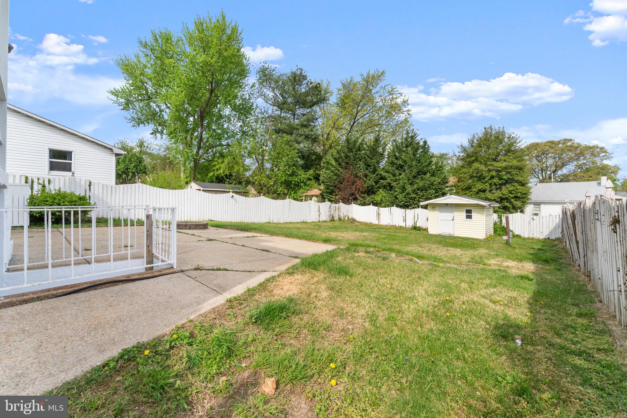 RIVIERA BEACH - Residential