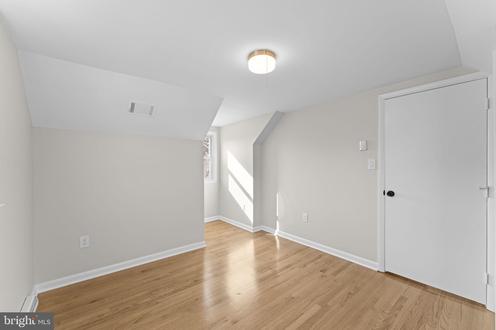 RIVIERA BEACH - Residential